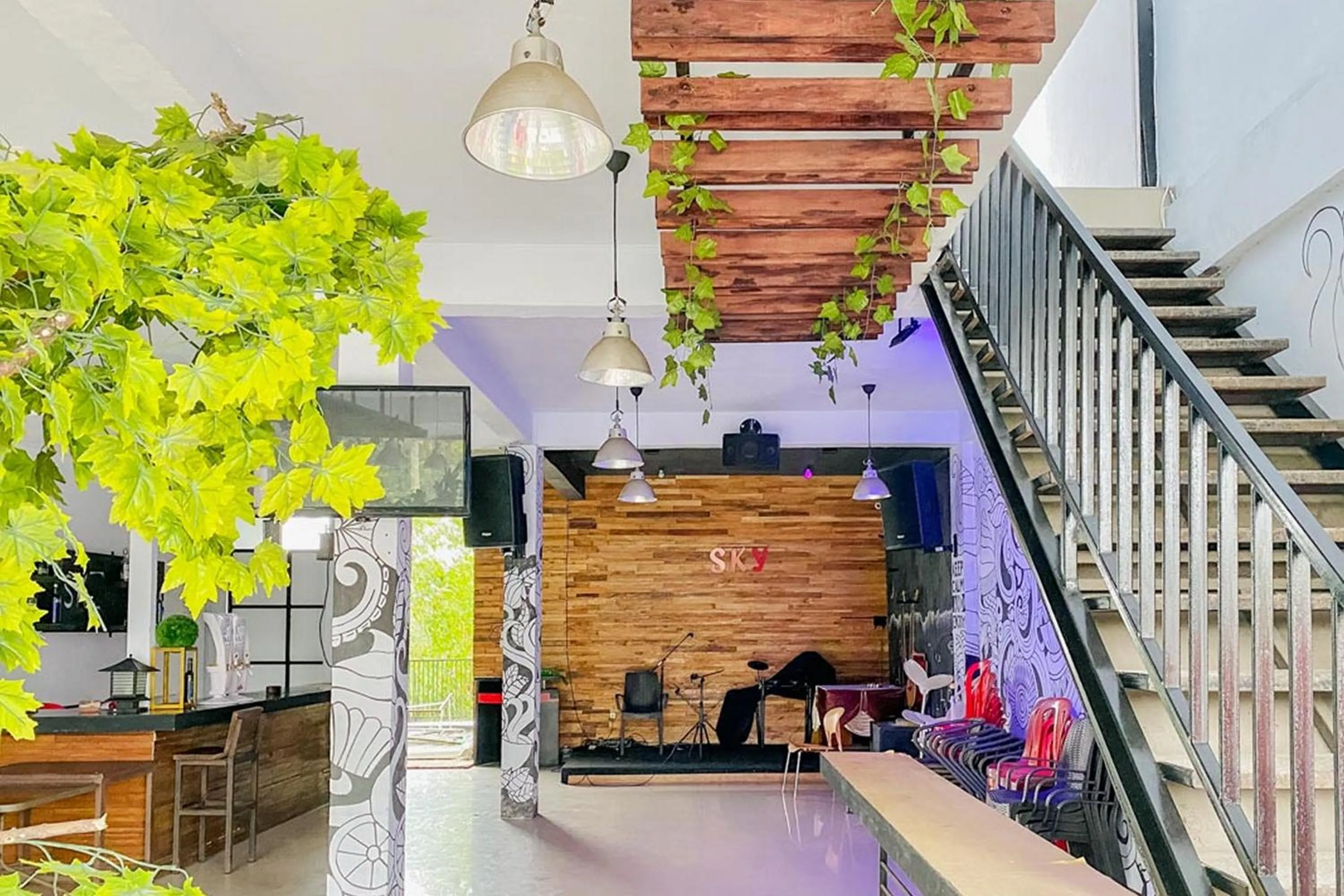 Lobby or reception in Sky Residence Tomohon Mitra RedDoorz