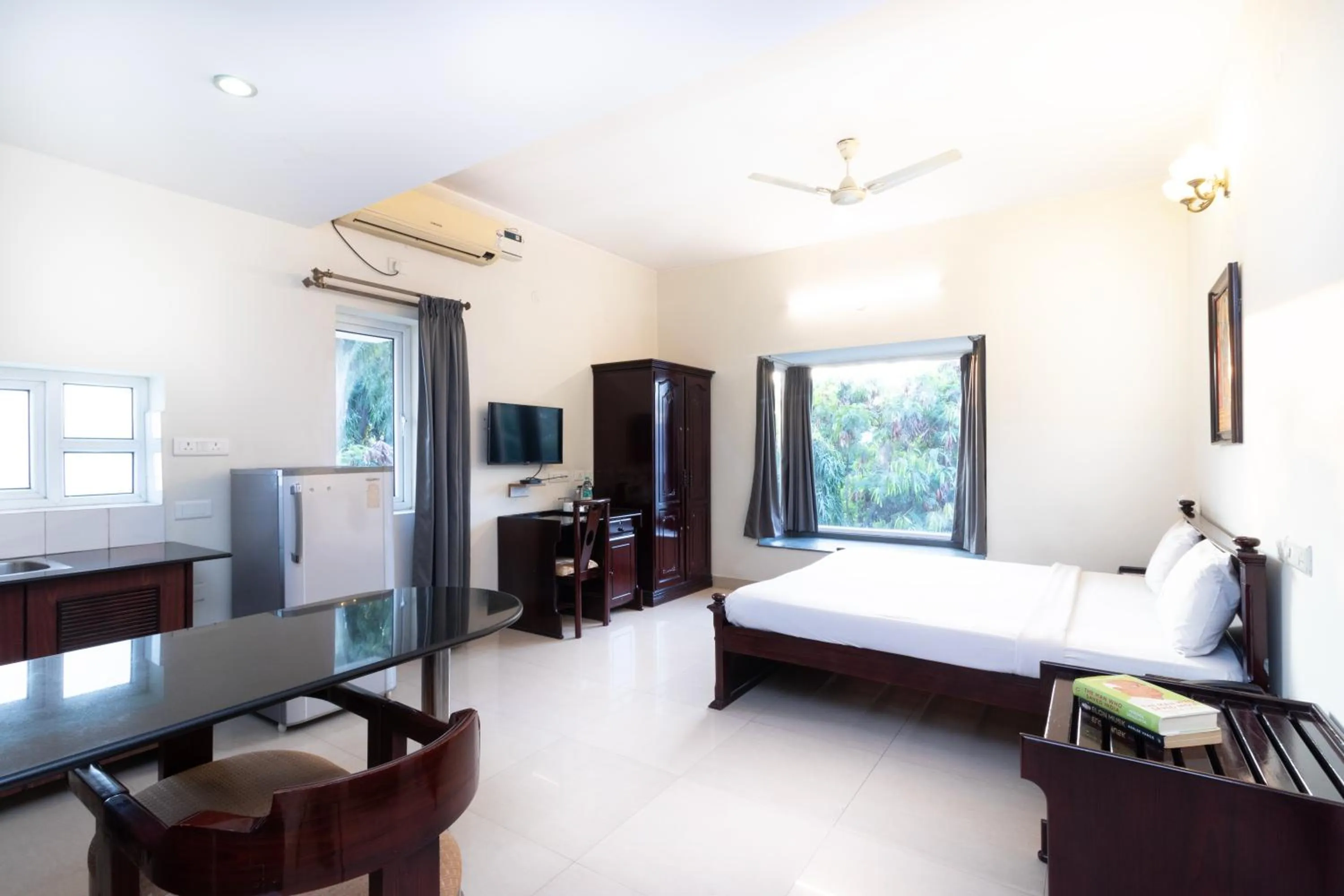 Bed in Sanctum Suites Indiranagar Bangalore