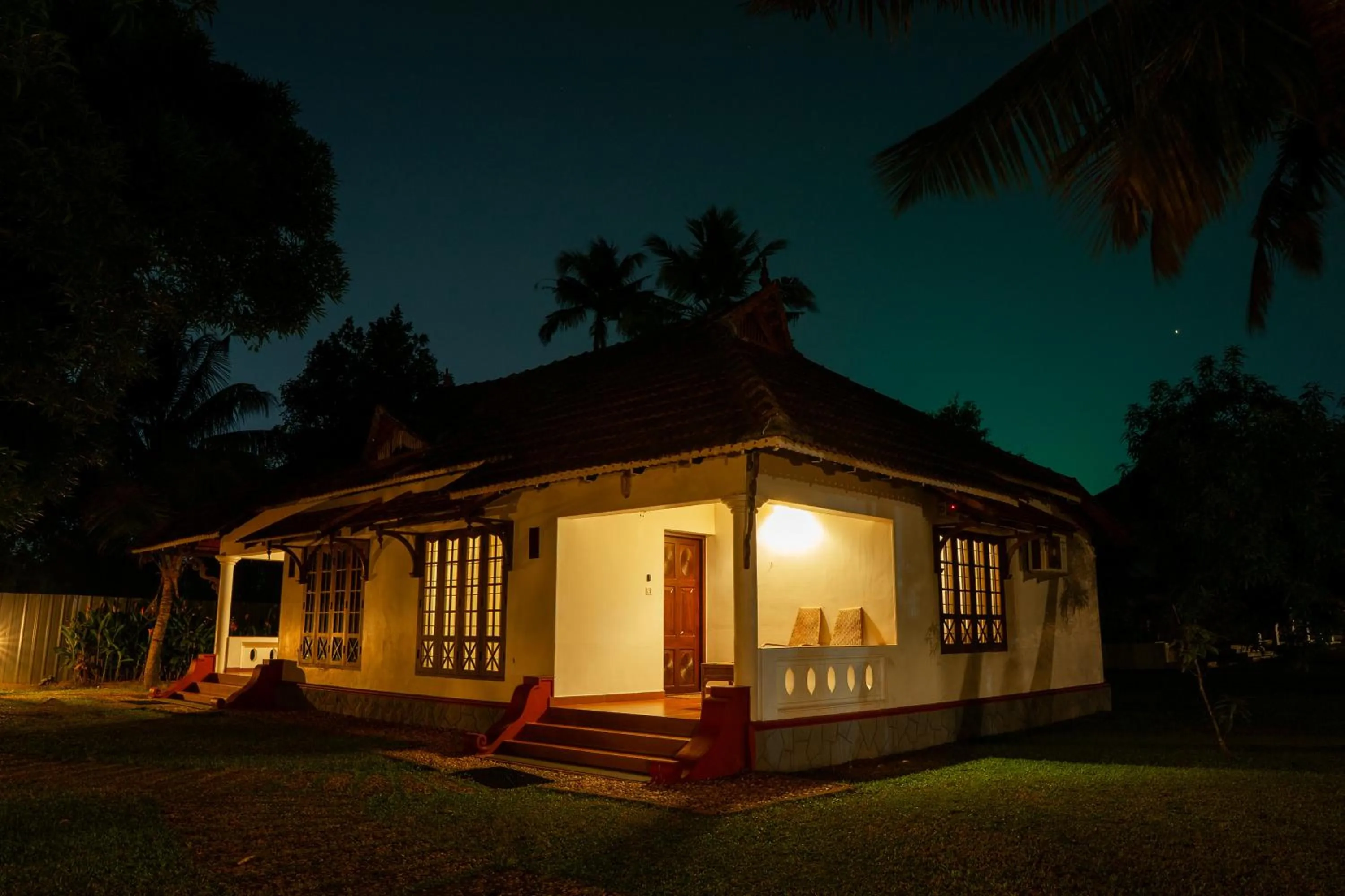 Property building in Palmgrove Lake Resort