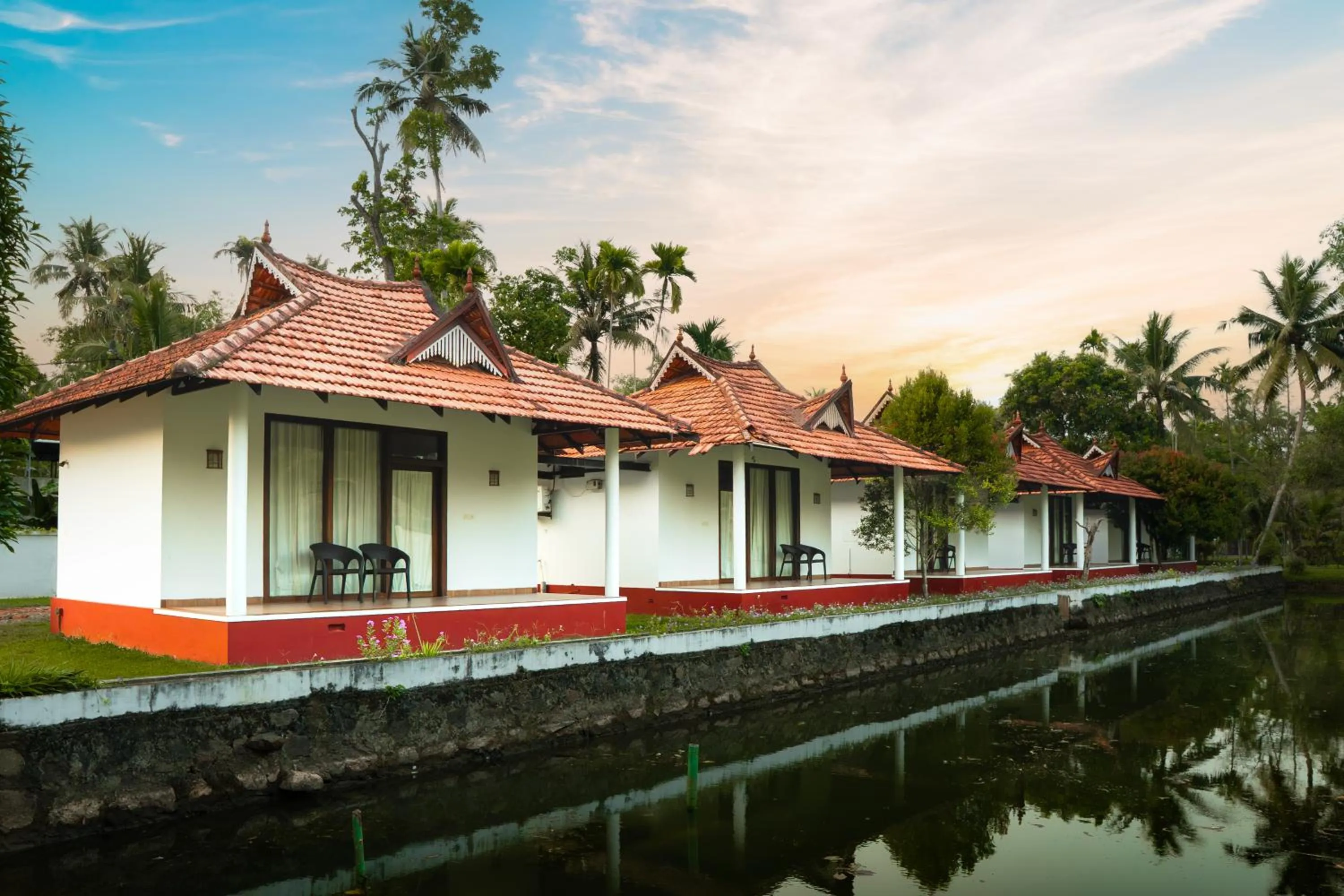 Property building in Palmgrove Lake Resort