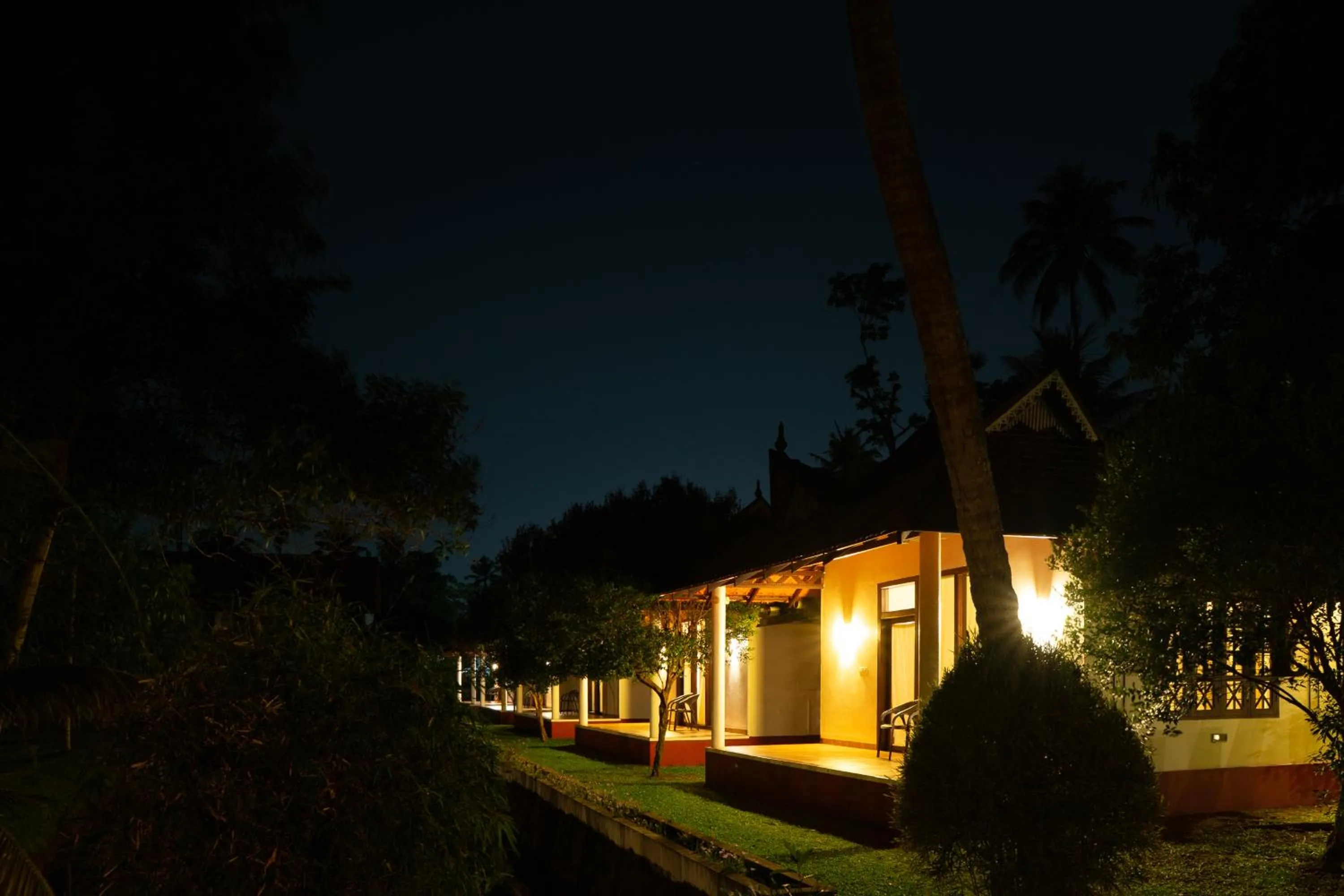 Property building in Palmgrove Lake Resort