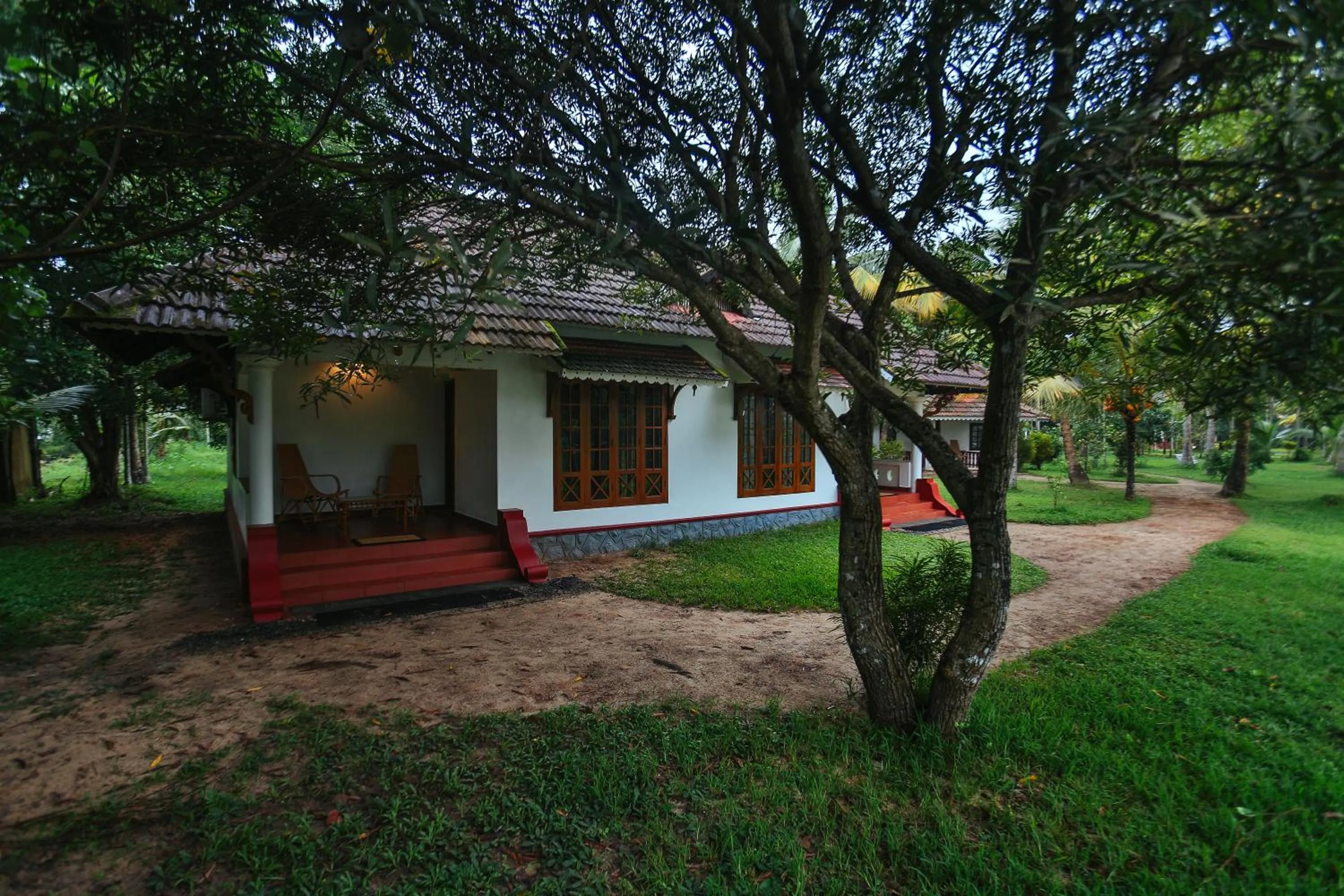 Property building in Palmgrove Lake Resort