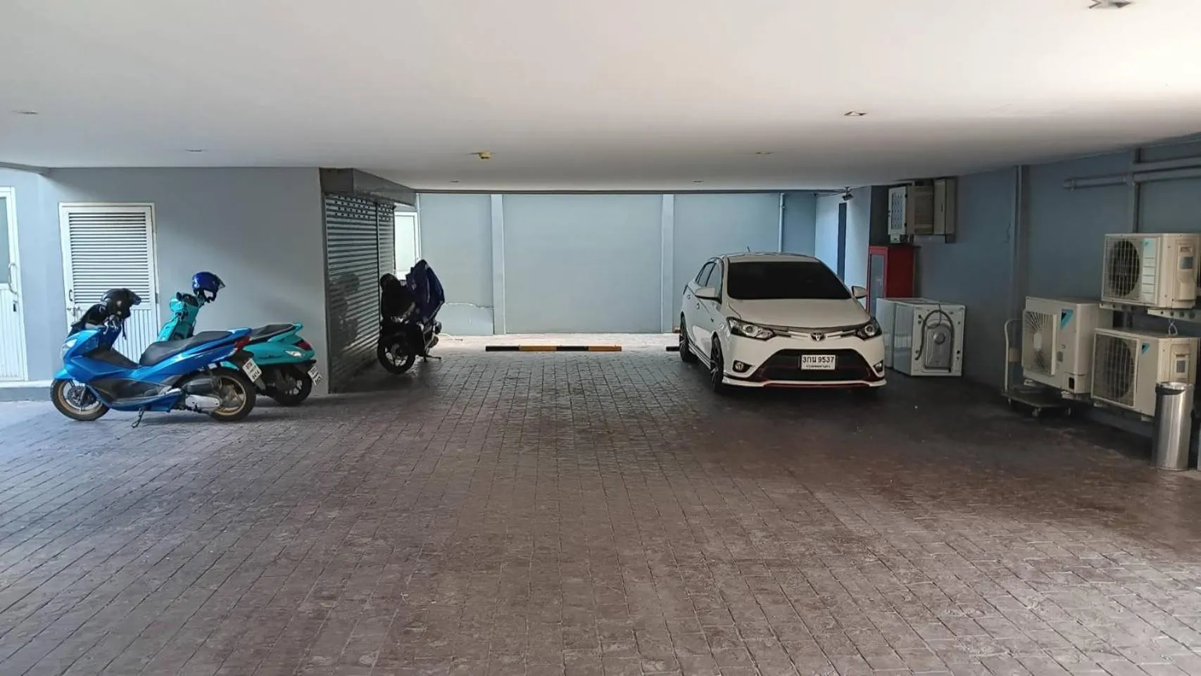 Cycling in J Residence Thonglor 8