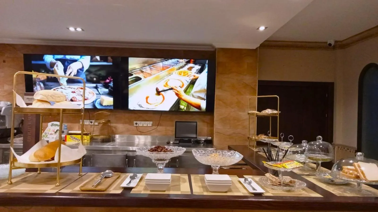 Restaurant/places to eat in Hotel Sol Sanlúcar