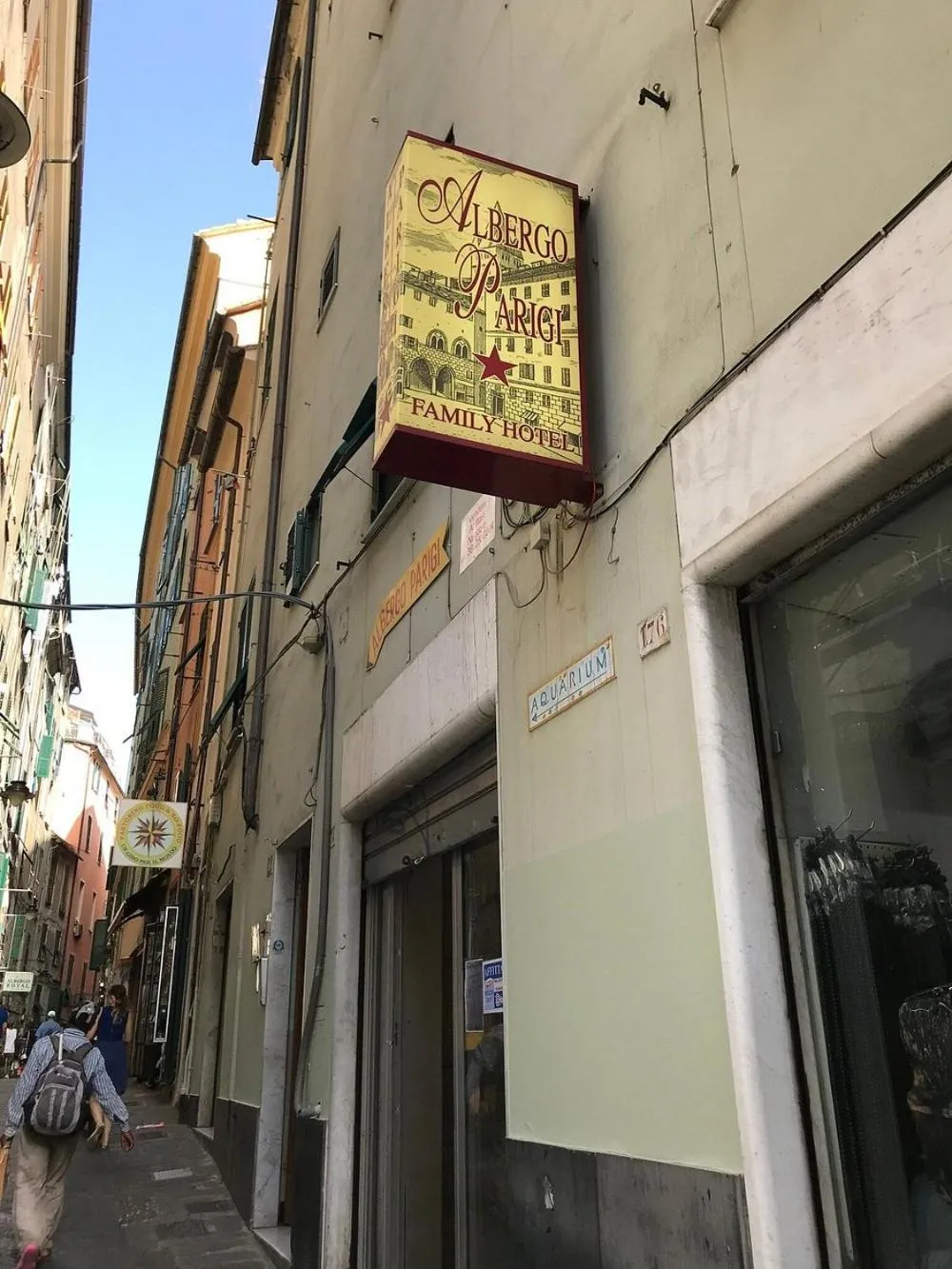 Property logo or sign in Albergo Parigi