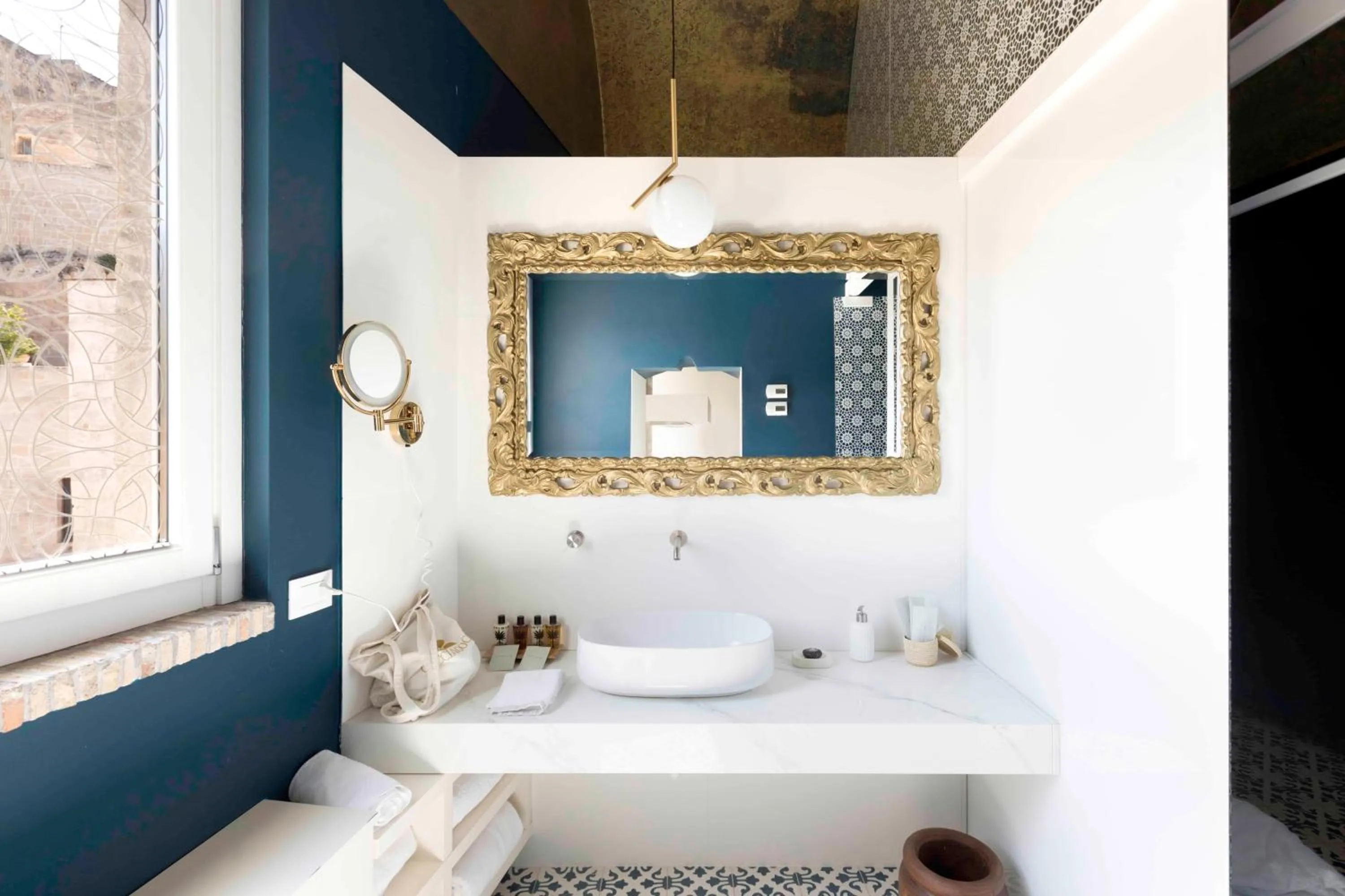 Toilet in Sant'Angelo, Matera - Small Luxury Hotels
