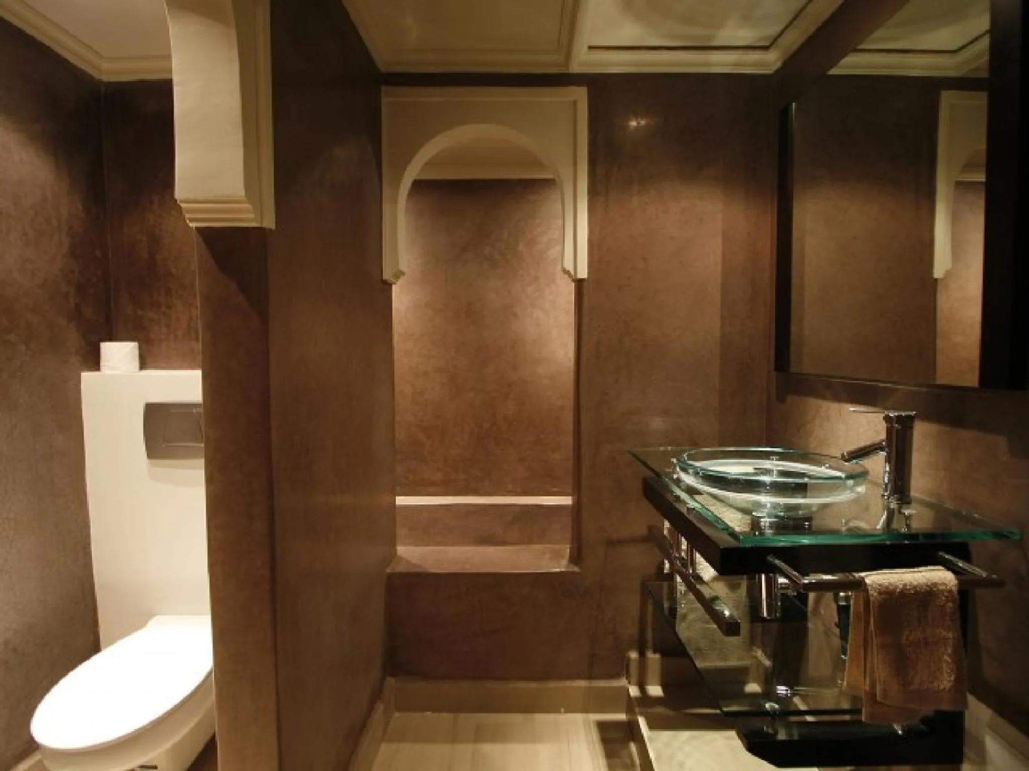 Bathroom in Riad Carllian