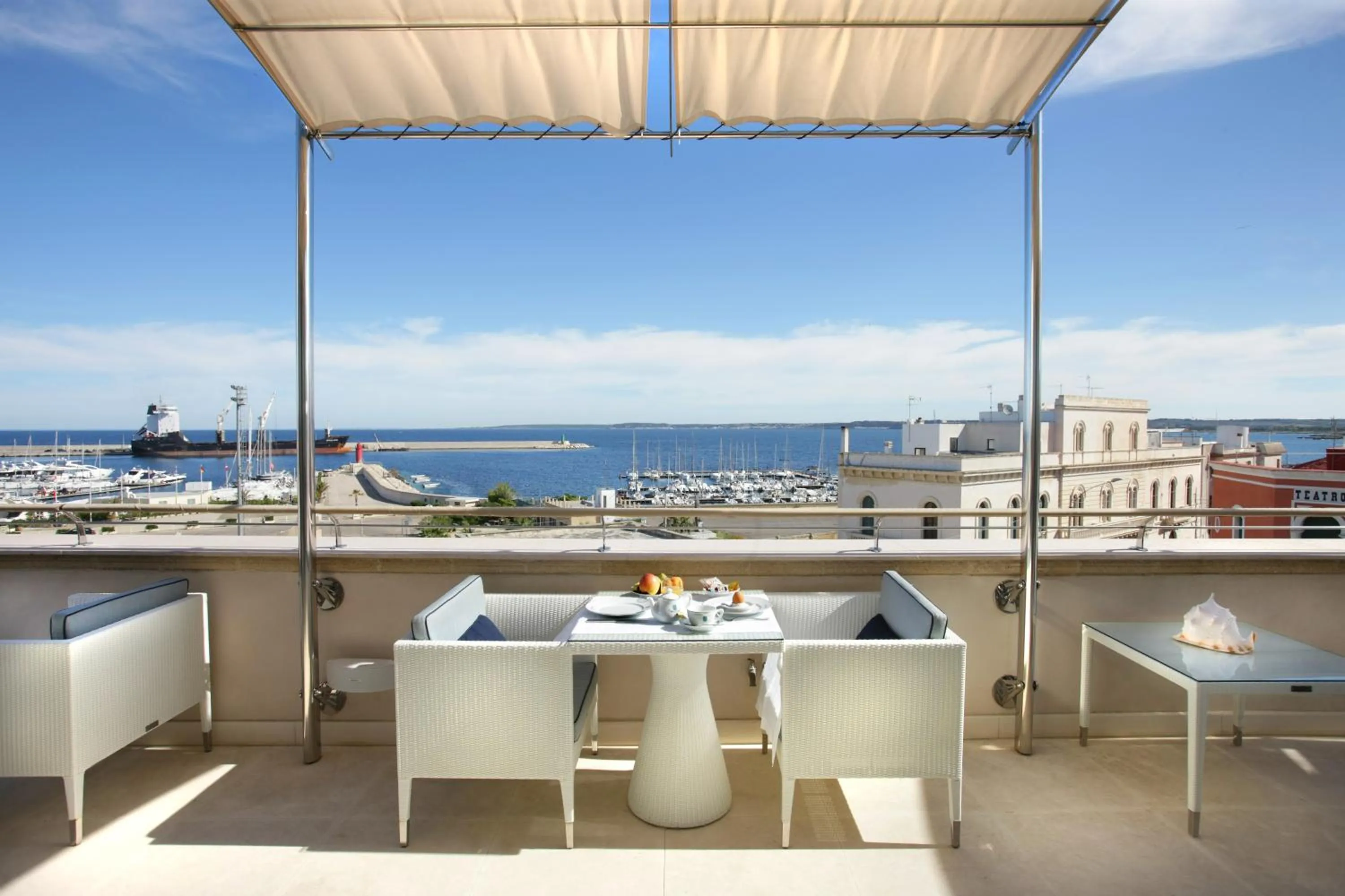 View (from property/room) in Palazzo del Corso – Boutique Hotel