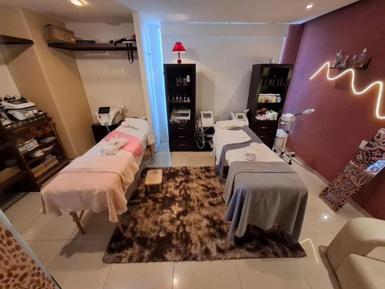 Massage, Bed in Hotel Torres Eugenia