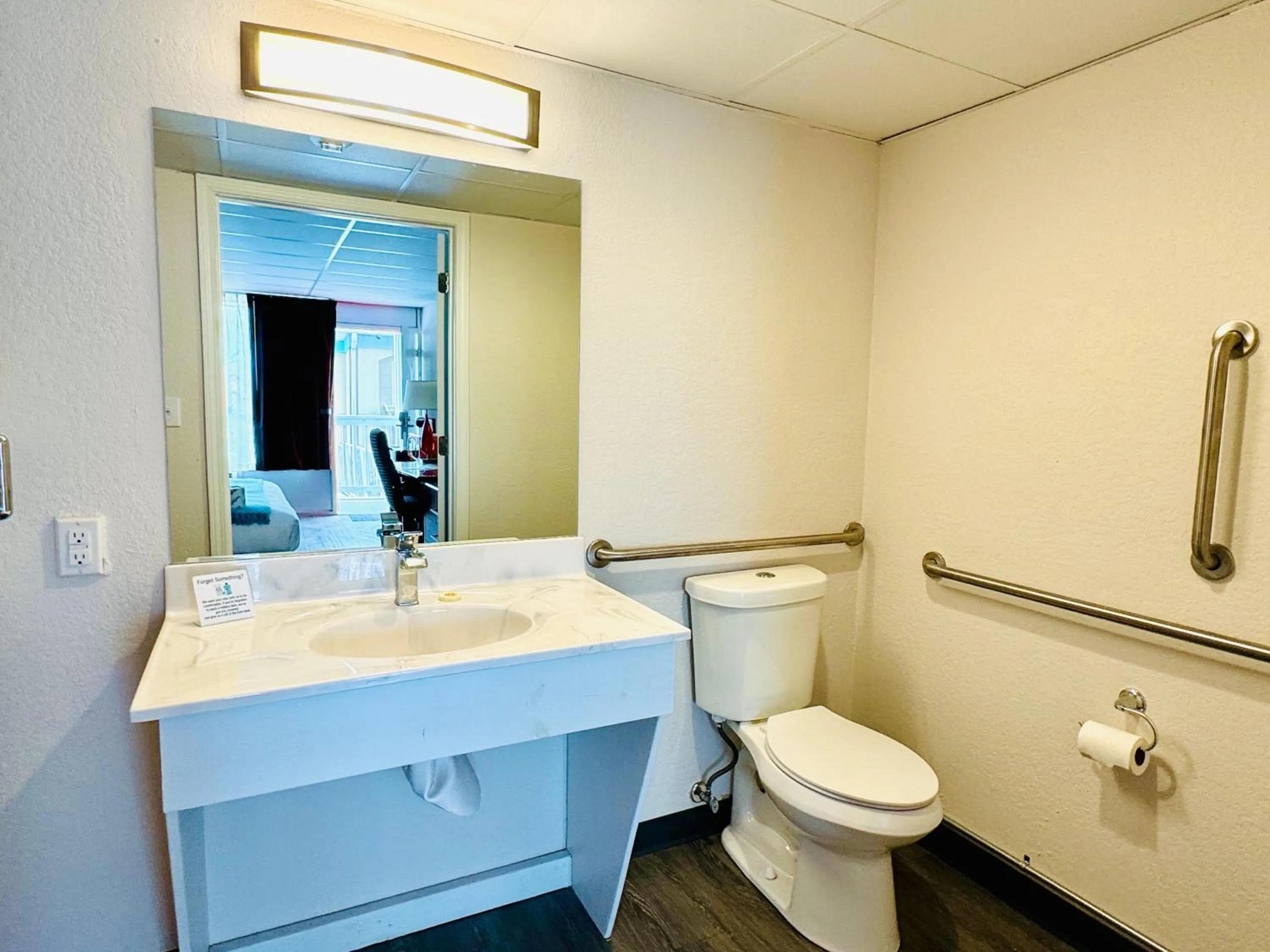 acessibility in The Retro Hotel