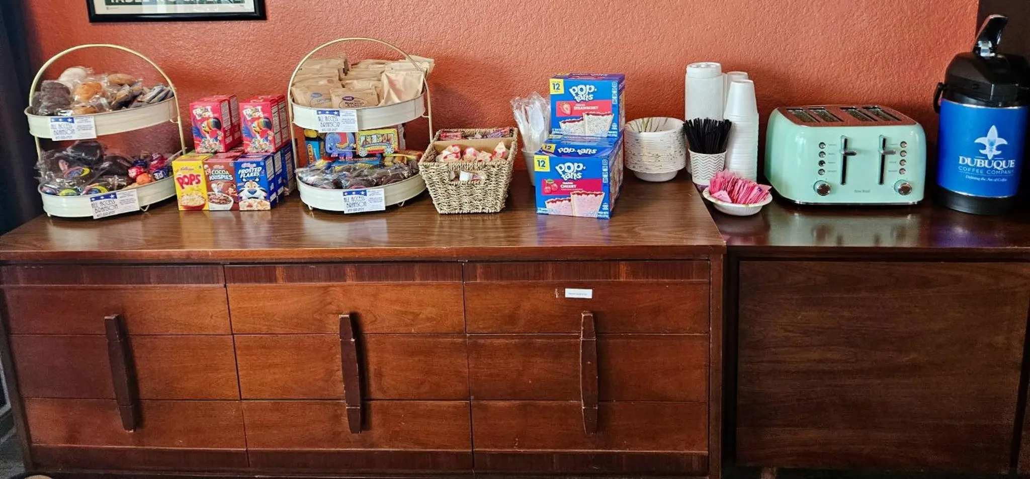 Continental breakfast in The Retro Hotel