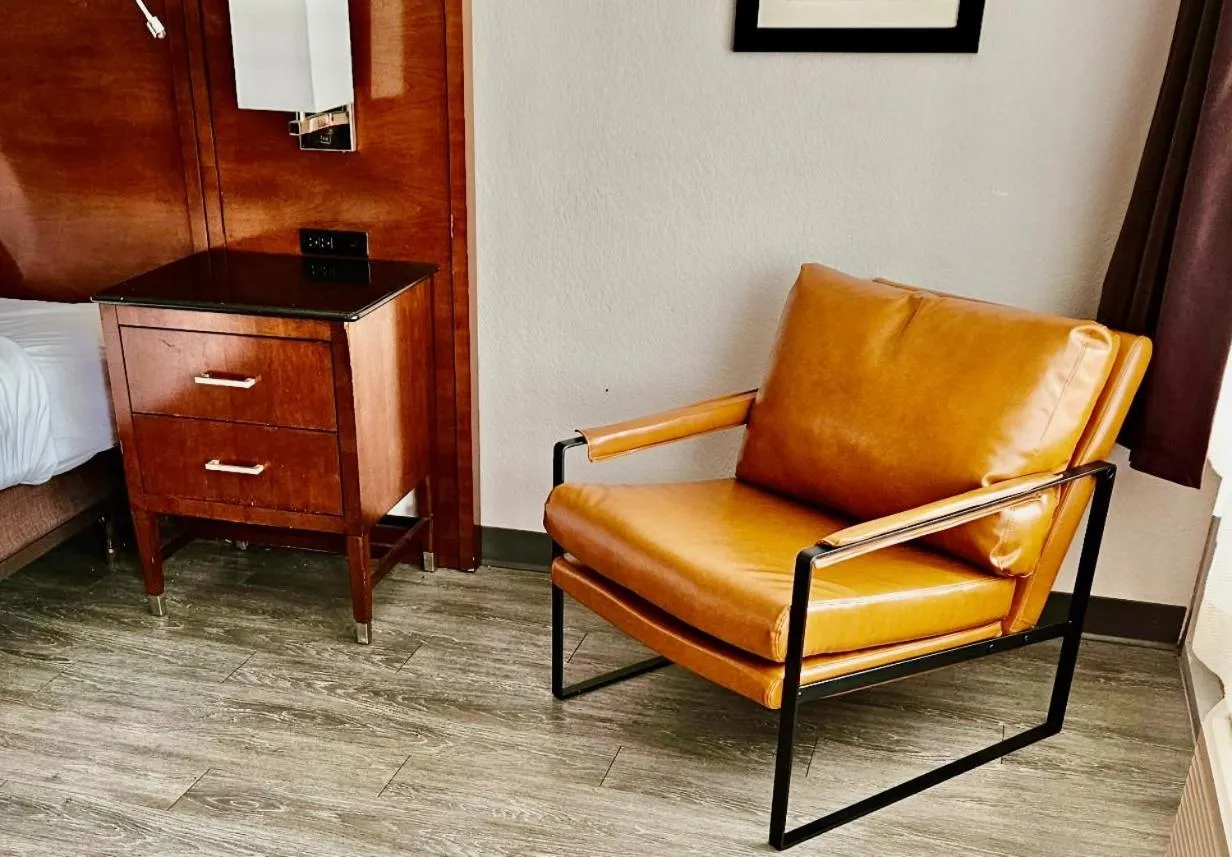 Seating area in The Retro Hotel