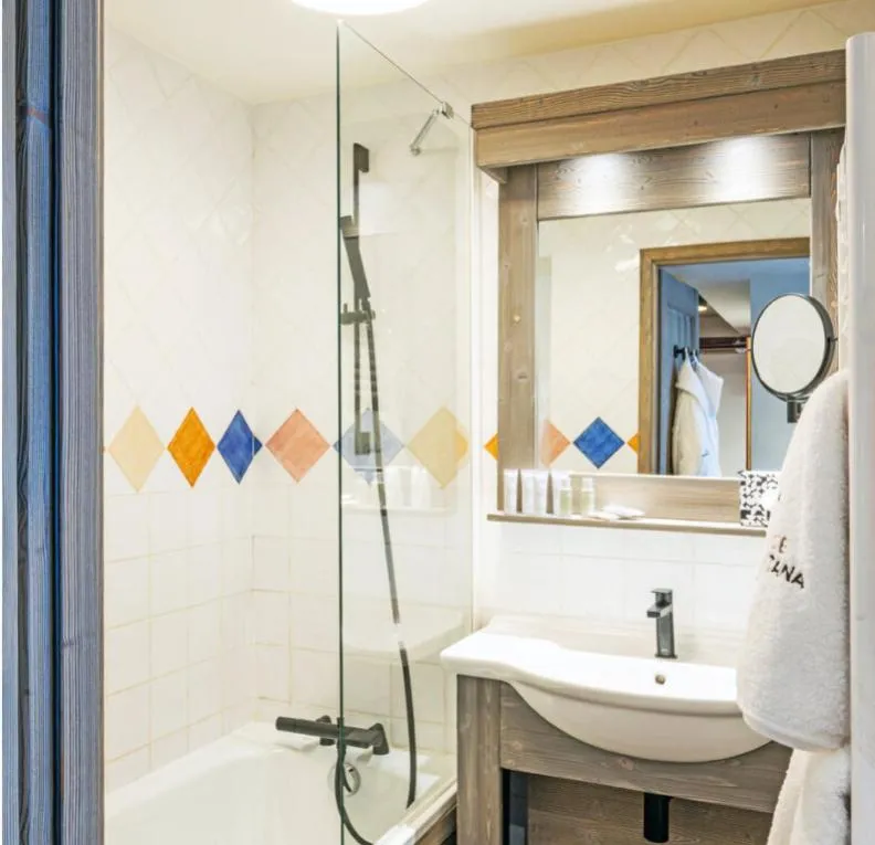 Hôtel L'Aigle du Montana by Les Etincelles