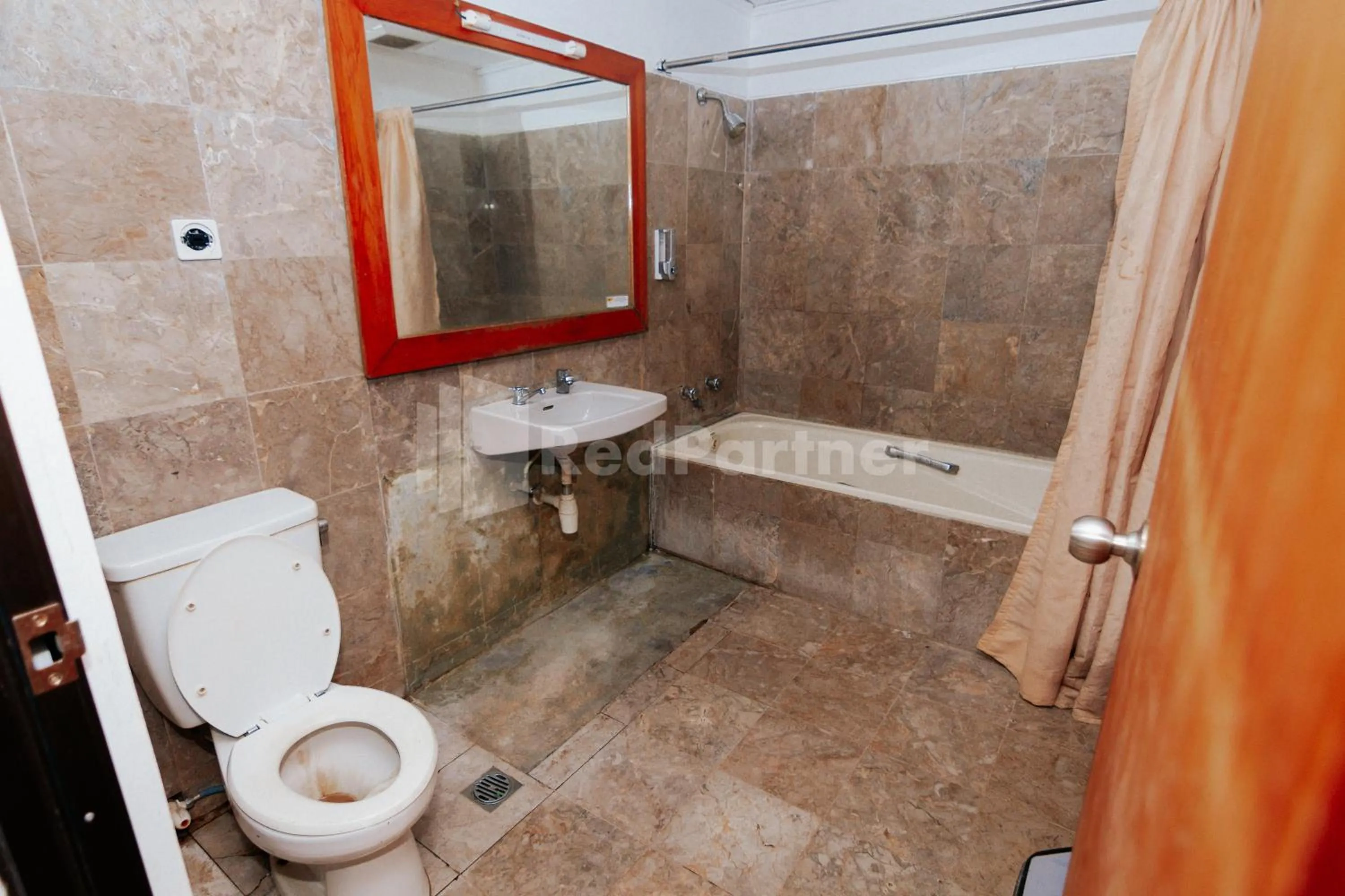 Bathroom in Villa Green Valley Puncak RedPartner