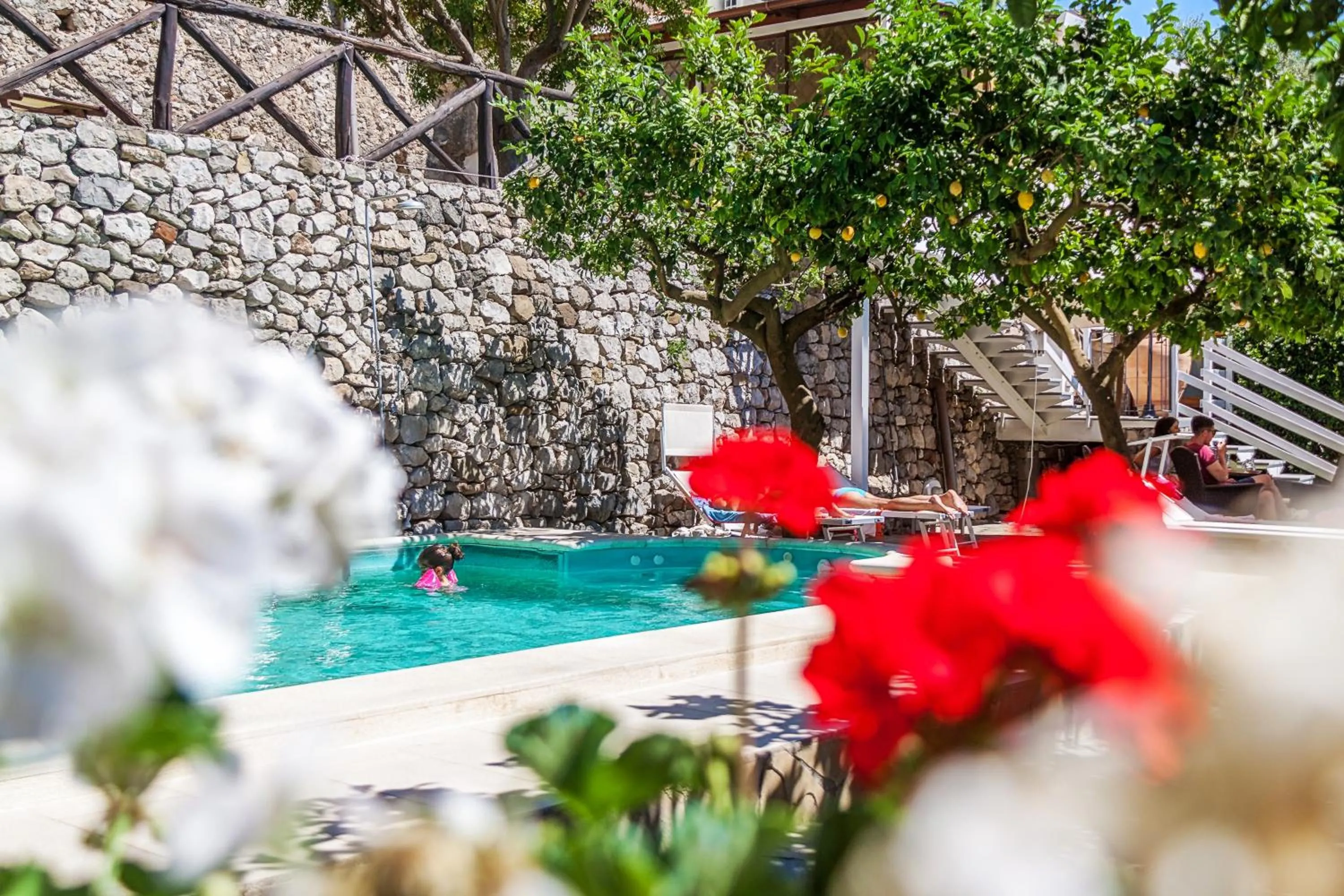 Swimming pool in Villarena Relais