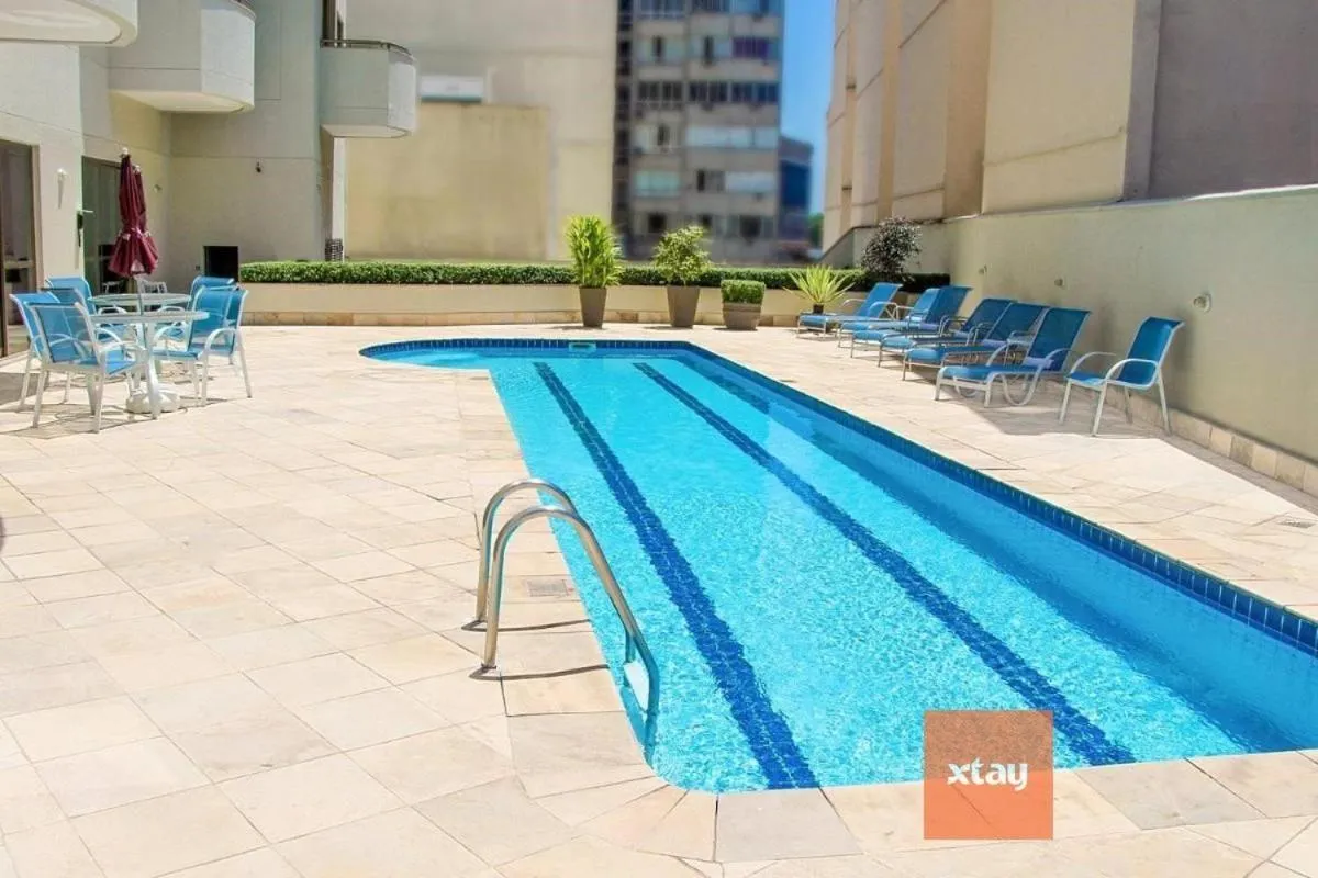 Swimming pool in Xtay Privilege Botafogo - Apartamentos a 6min da praia e próximo a Copacabana