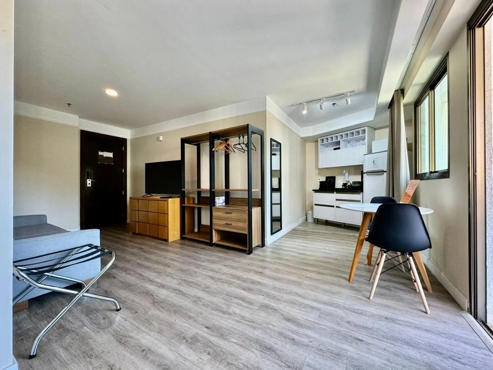 Photo of the whole room in Xtay Privilege Botafogo - Apartamentos a 6min da praia e próximo a Copacabana