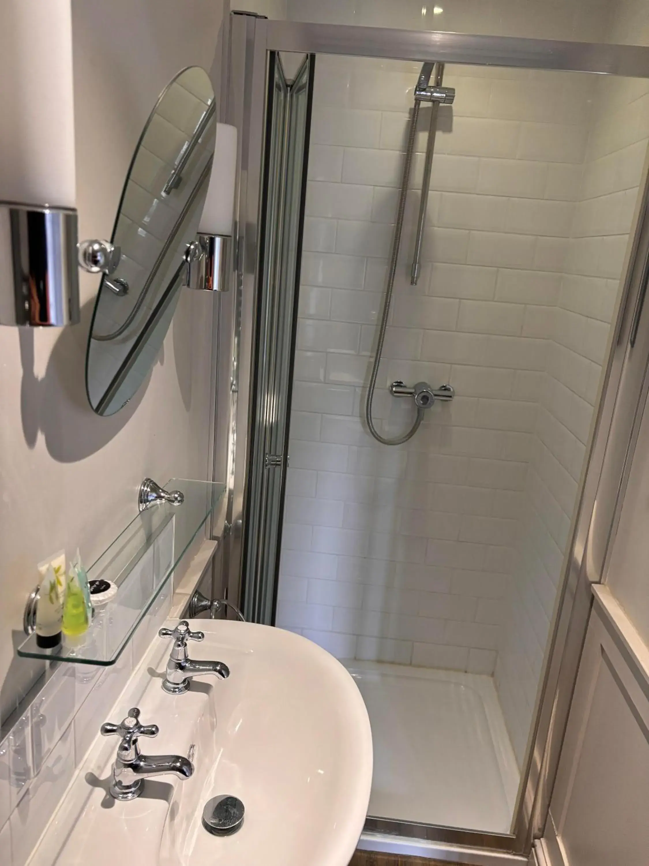 Single Room in Prince of Wales Single Room in Prince of Wales