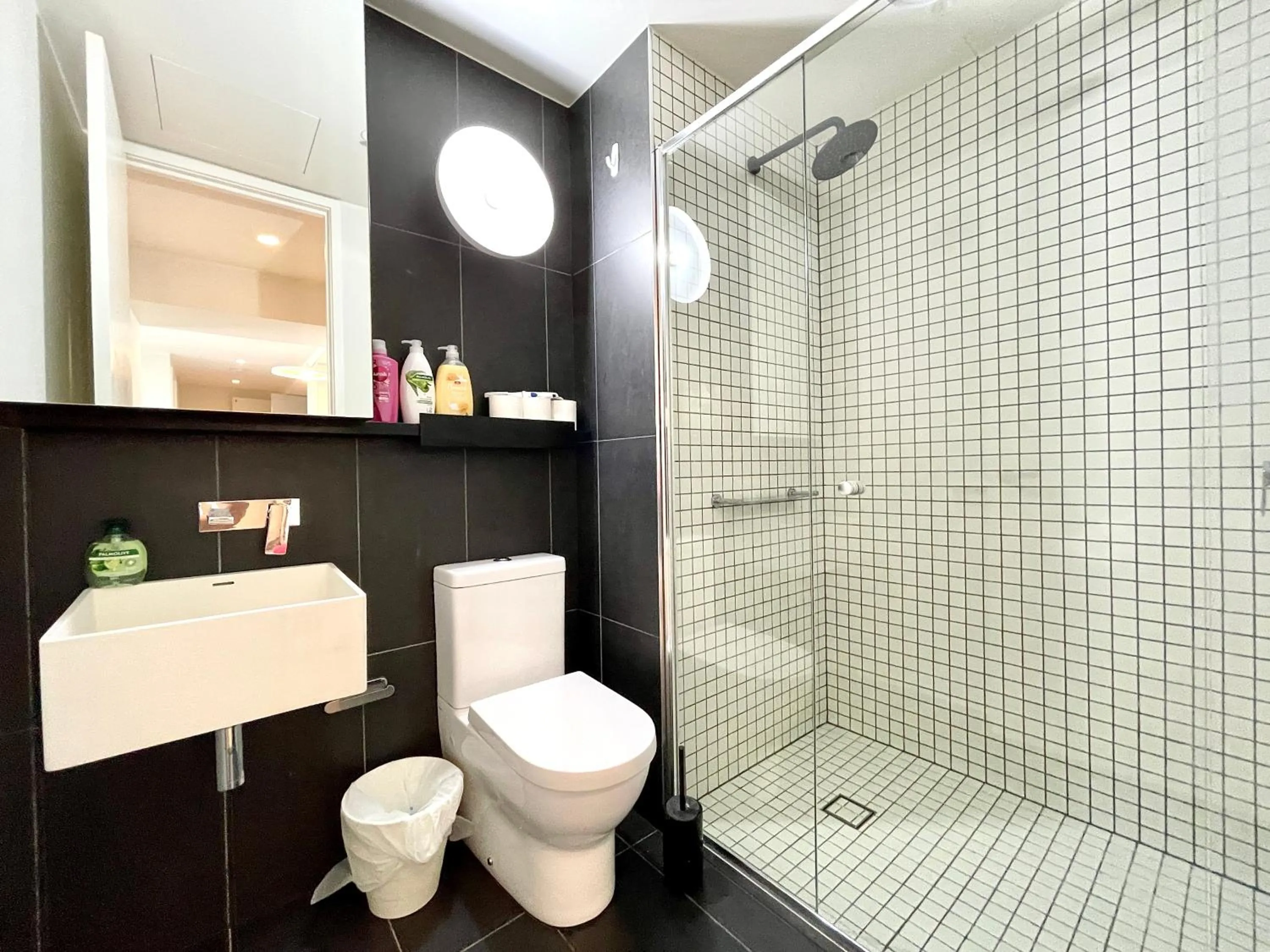 Bathroom in Readyset Apartments at Empire