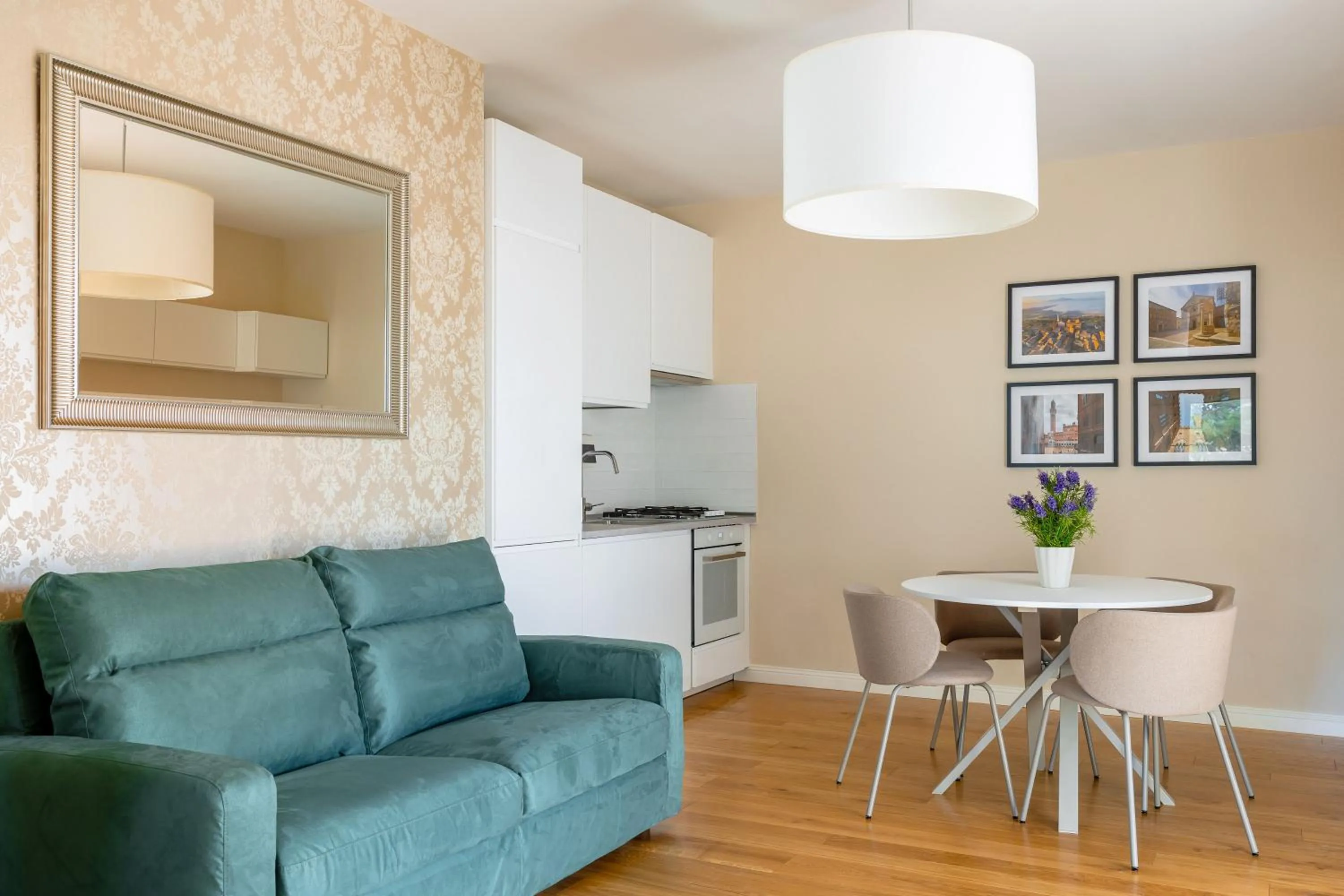 Dining area in Residence Poggio Golf Chianti Firenze