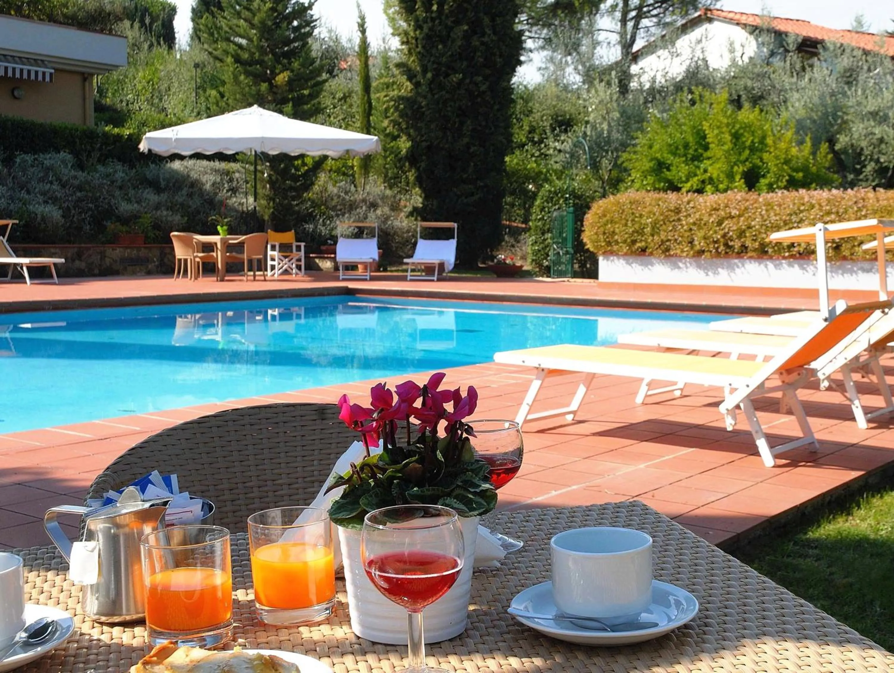Swimming pool in Residence Poggio Golf Chianti Firenze
