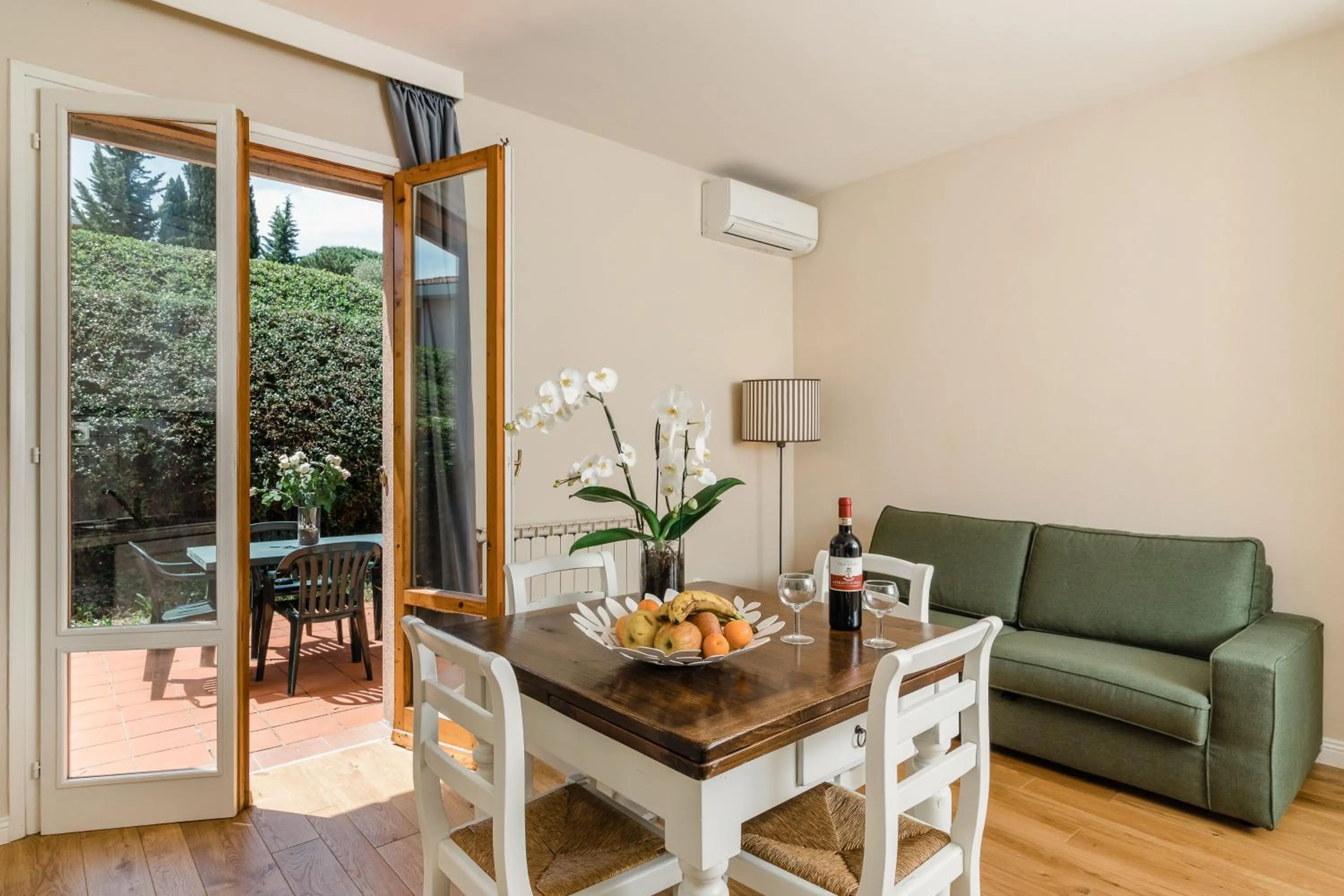 Dining area in Residence Poggio Golf Chianti Firenze