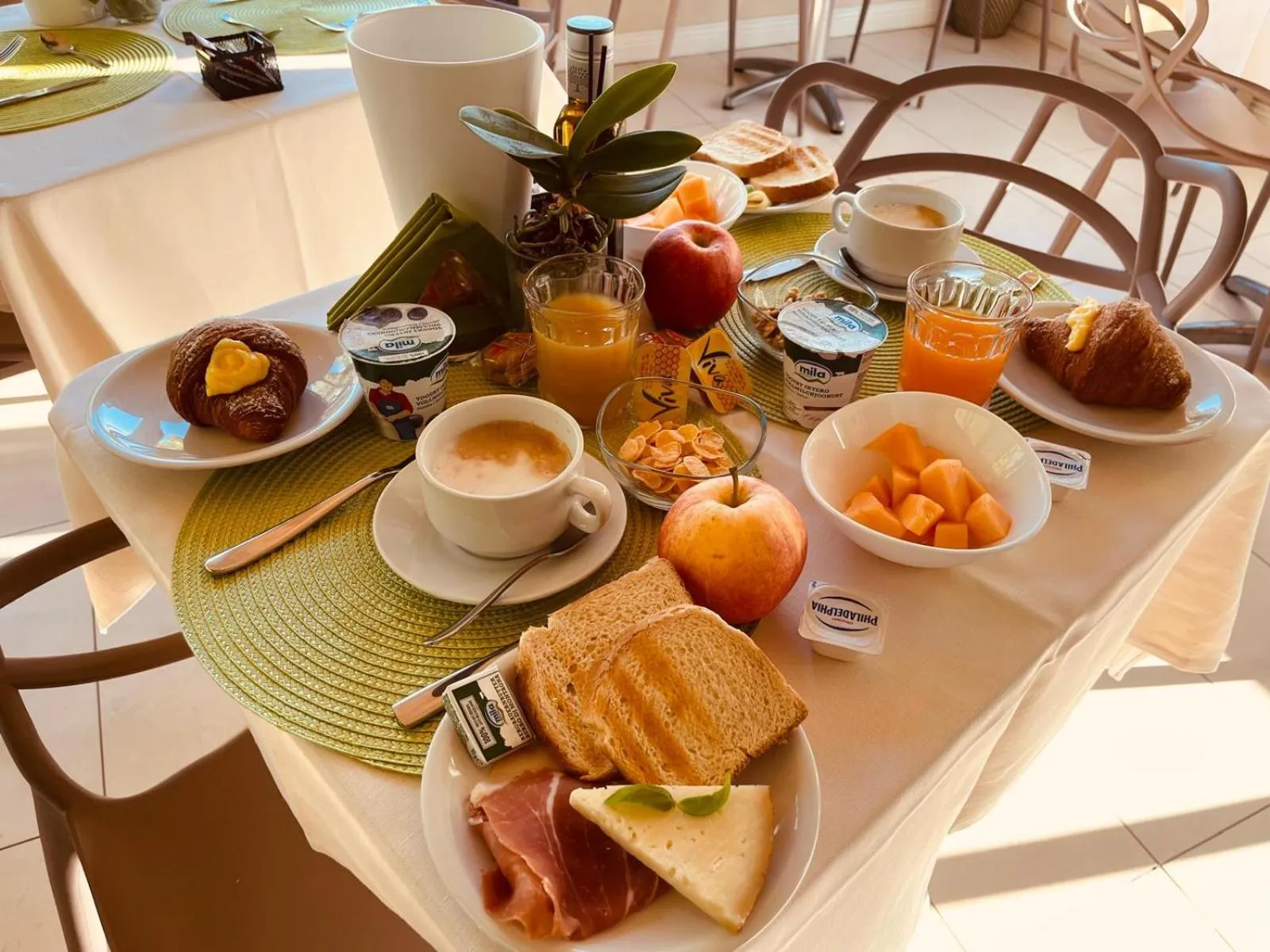 Buffet breakfast in Residence Poggio Golf Chianti Firenze