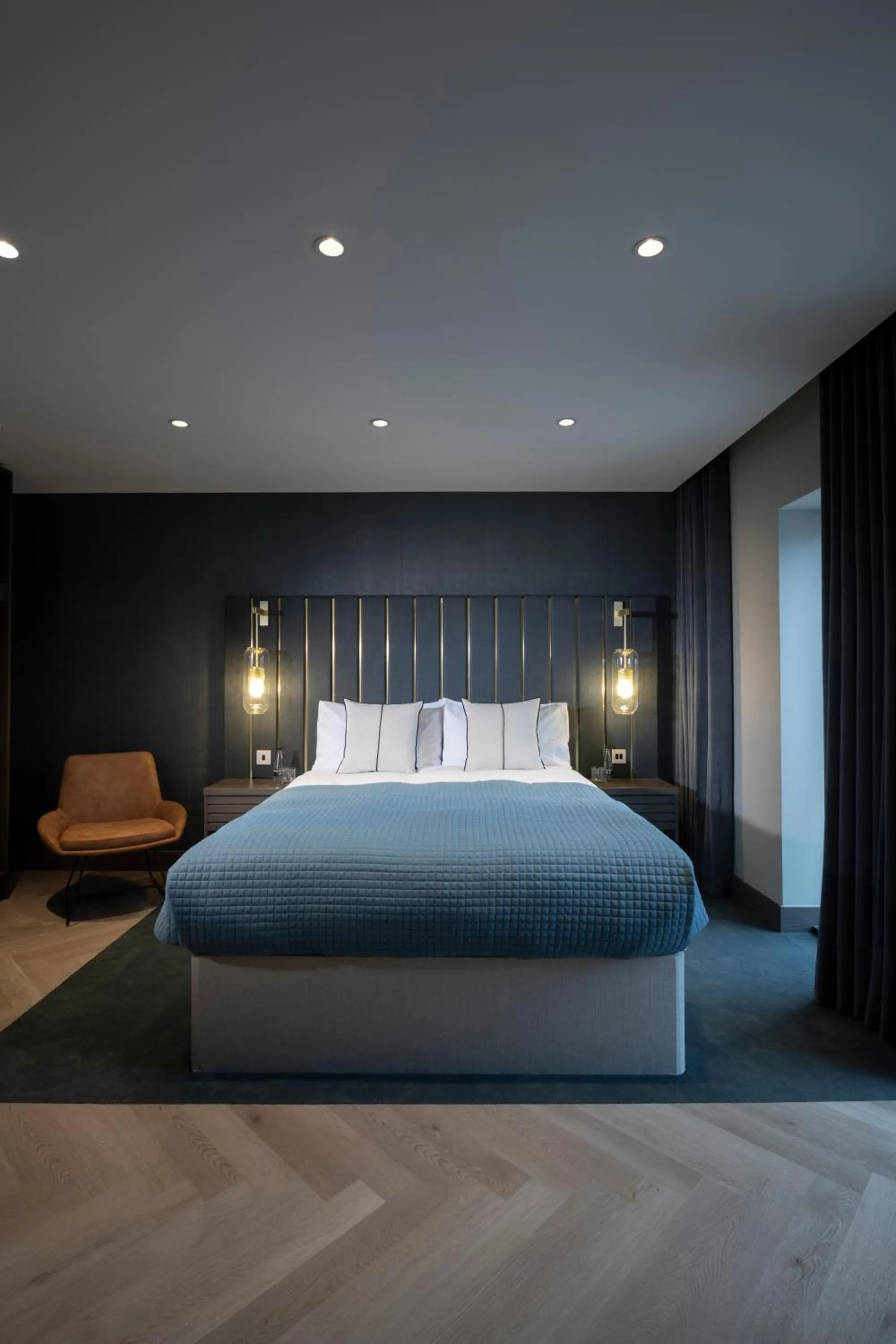 Bedroom, Bed in The Heyford Hotel