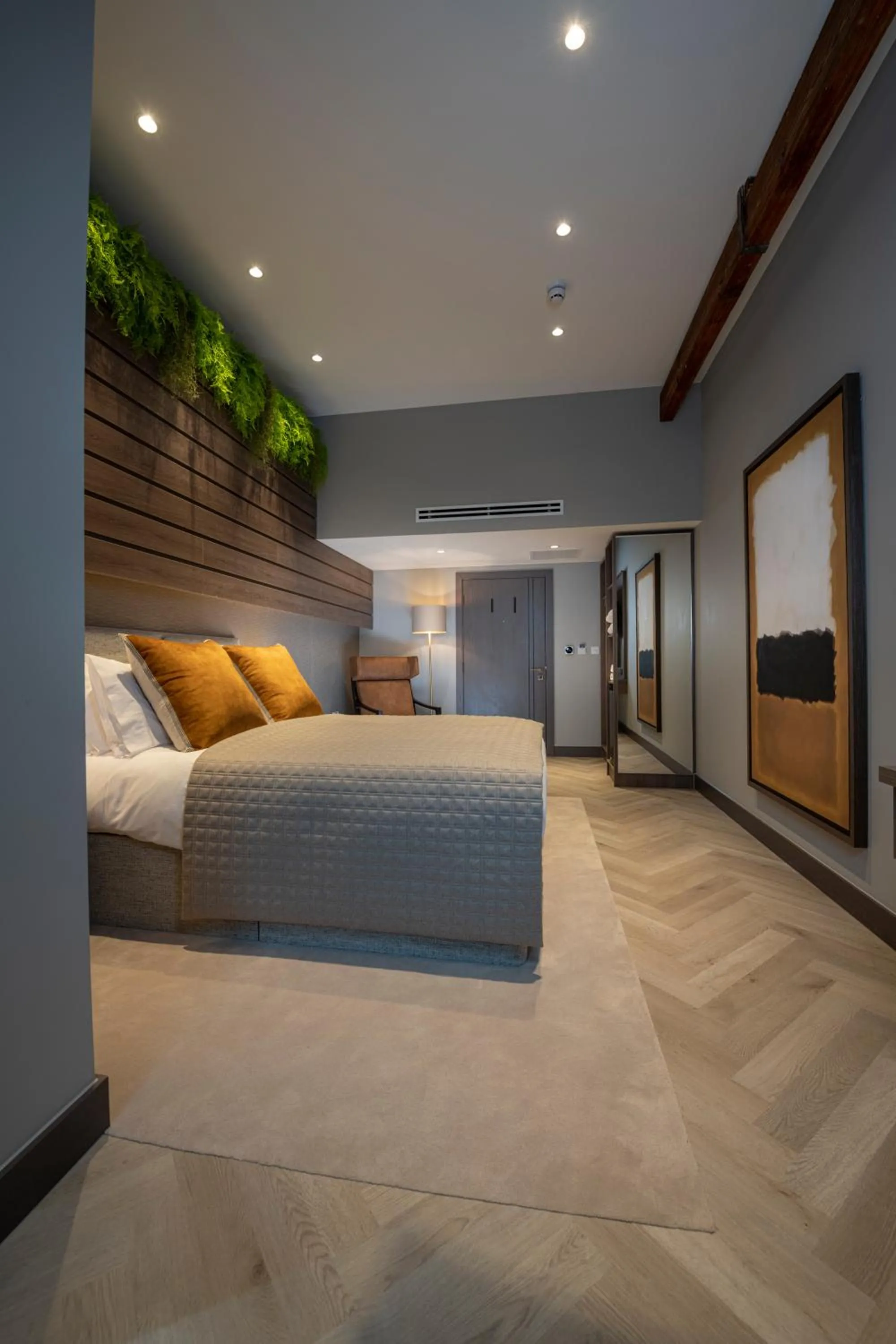 Bedroom, Bed in The Heyford Hotel