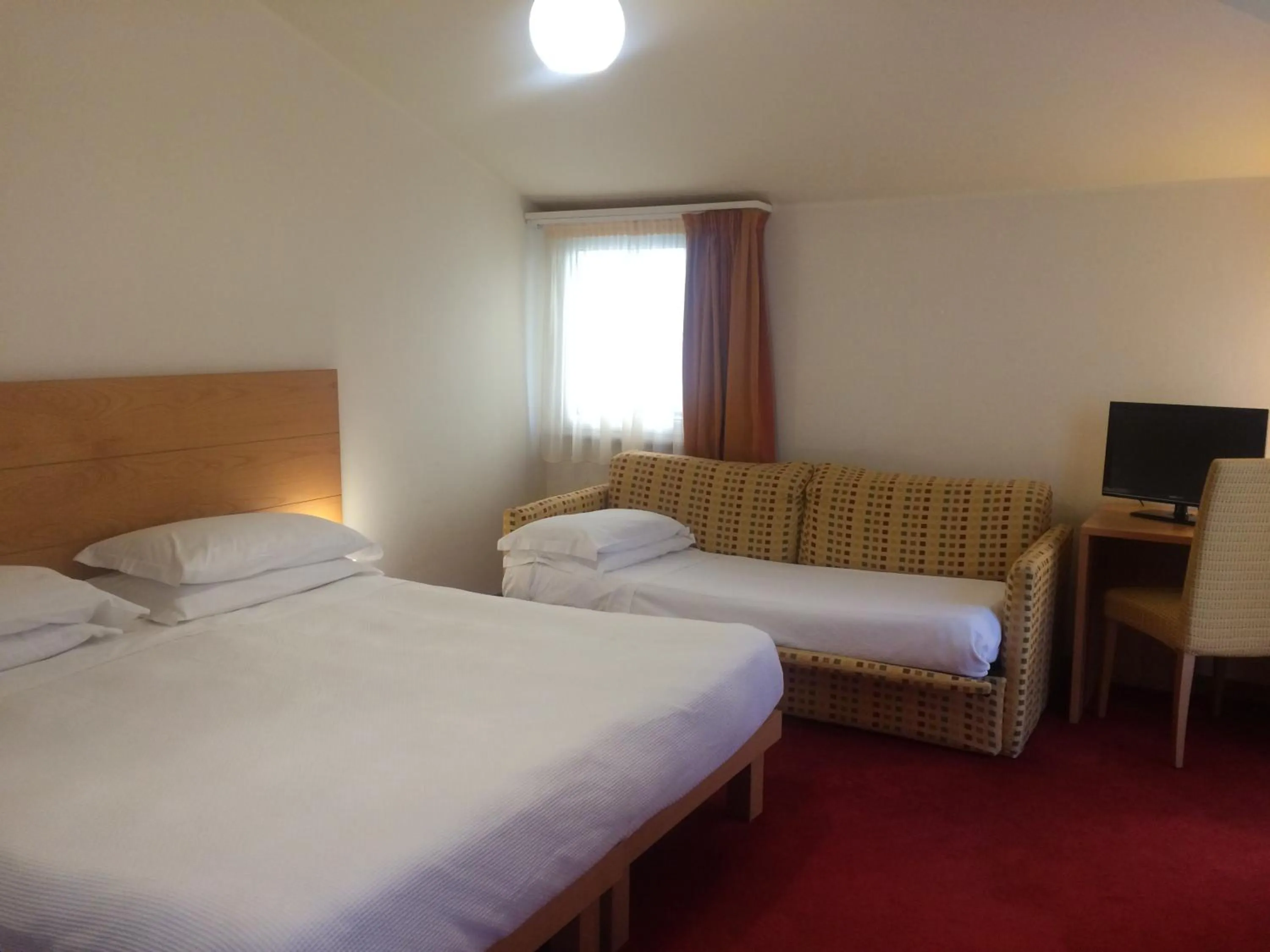 Photo of the whole room in Accademia Hotel