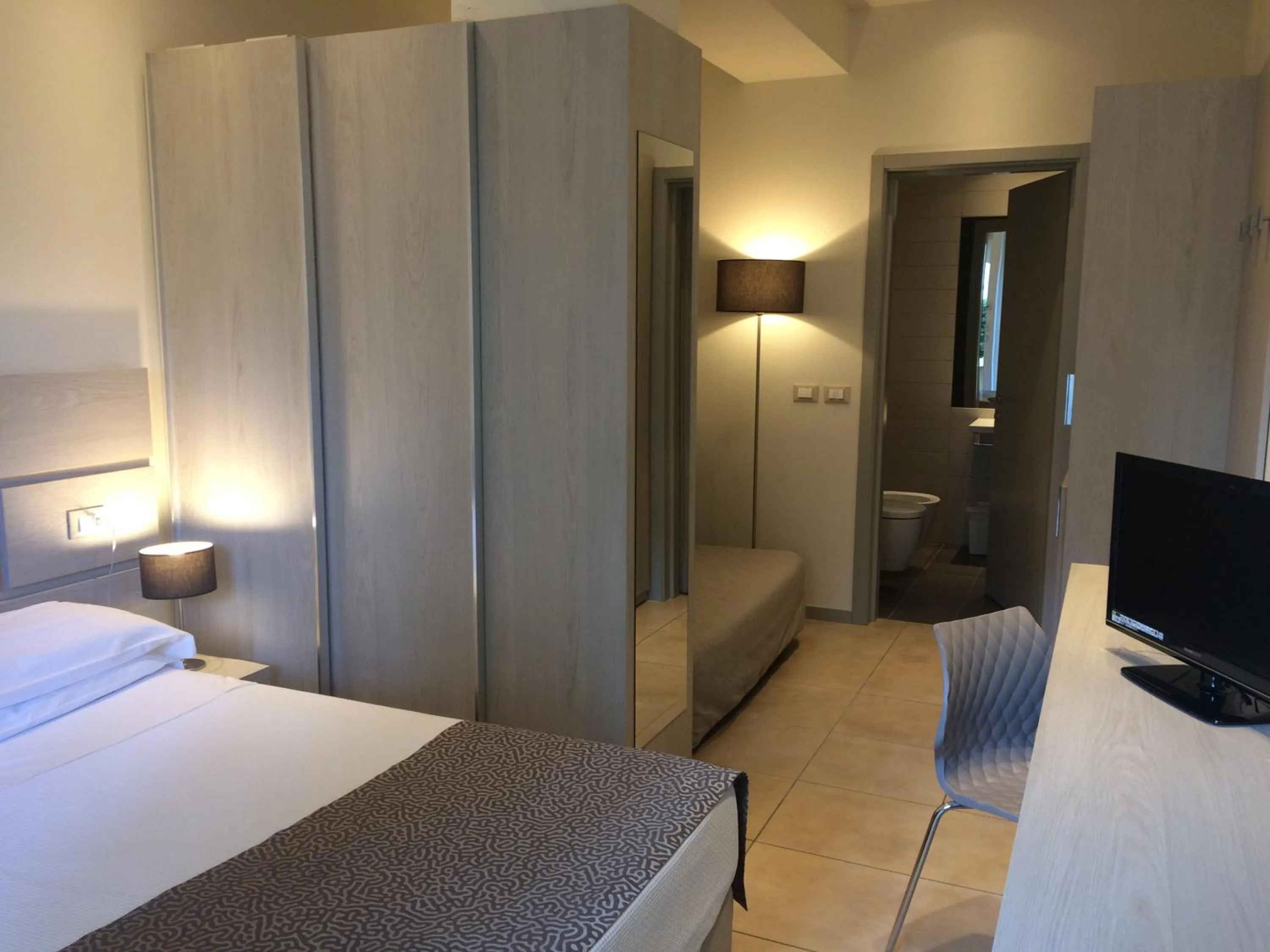 Photo of the whole room in Accademia Hotel