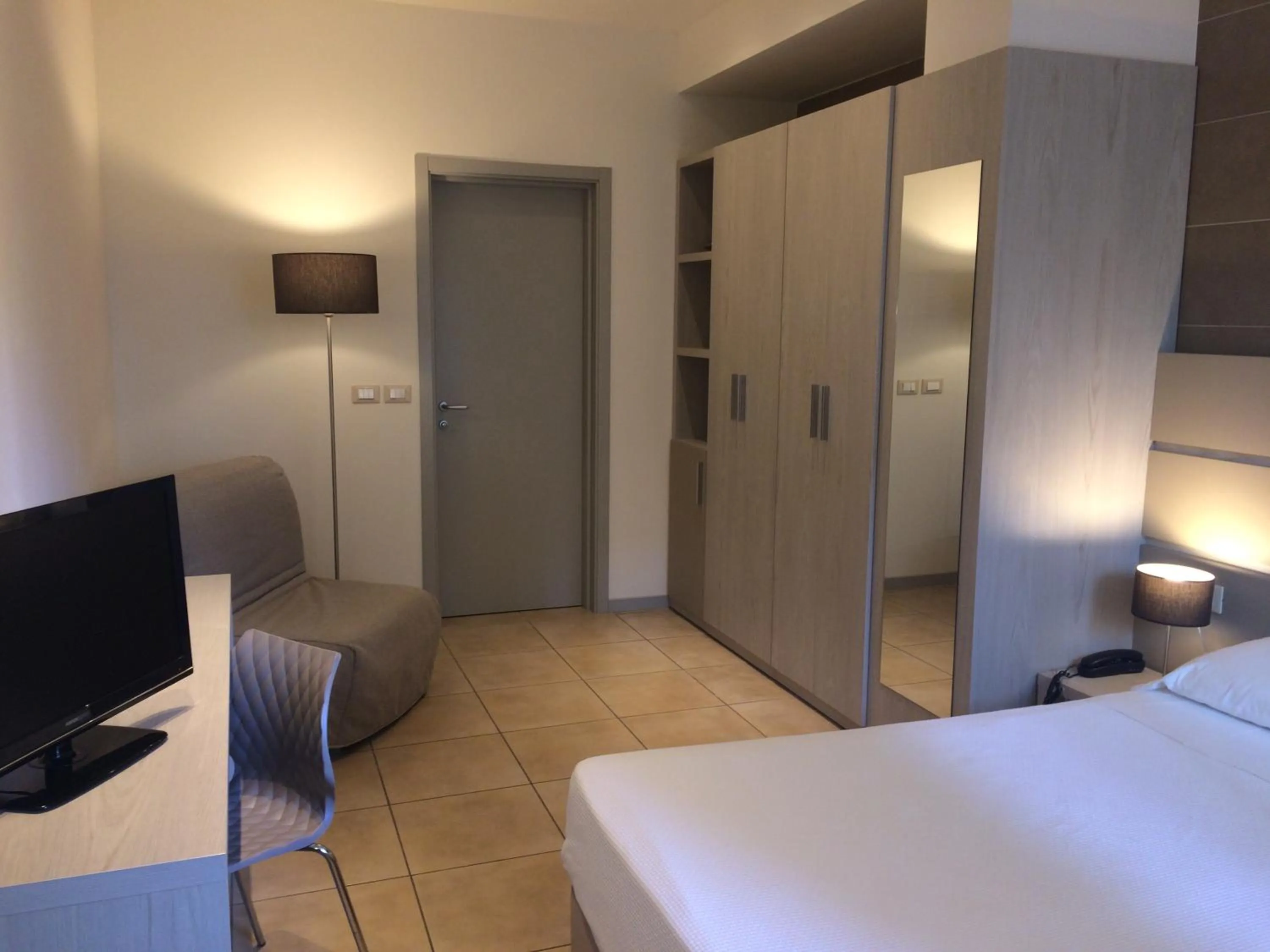 Photo of the whole room in Accademia Hotel