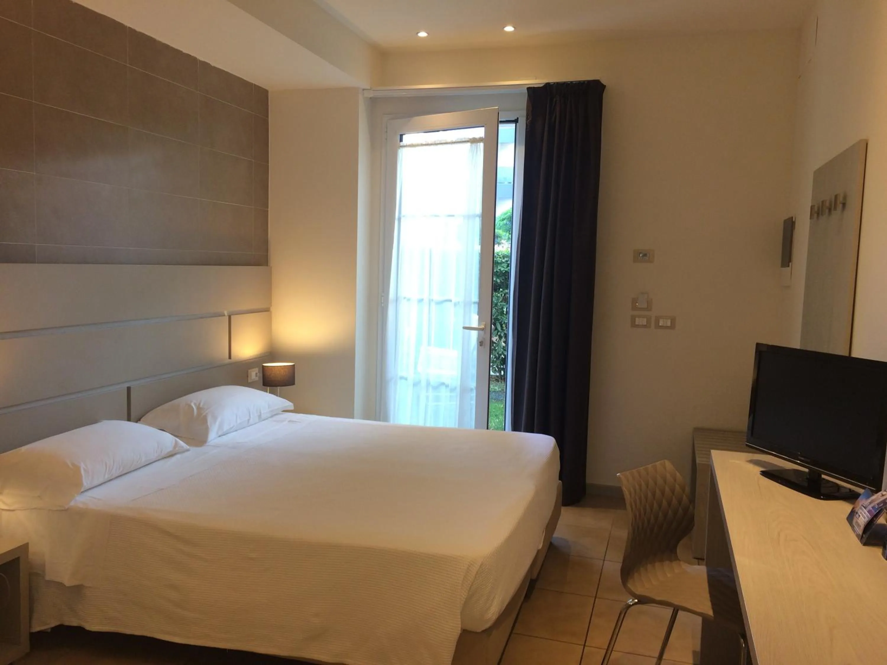 Photo of the whole room in Accademia Hotel