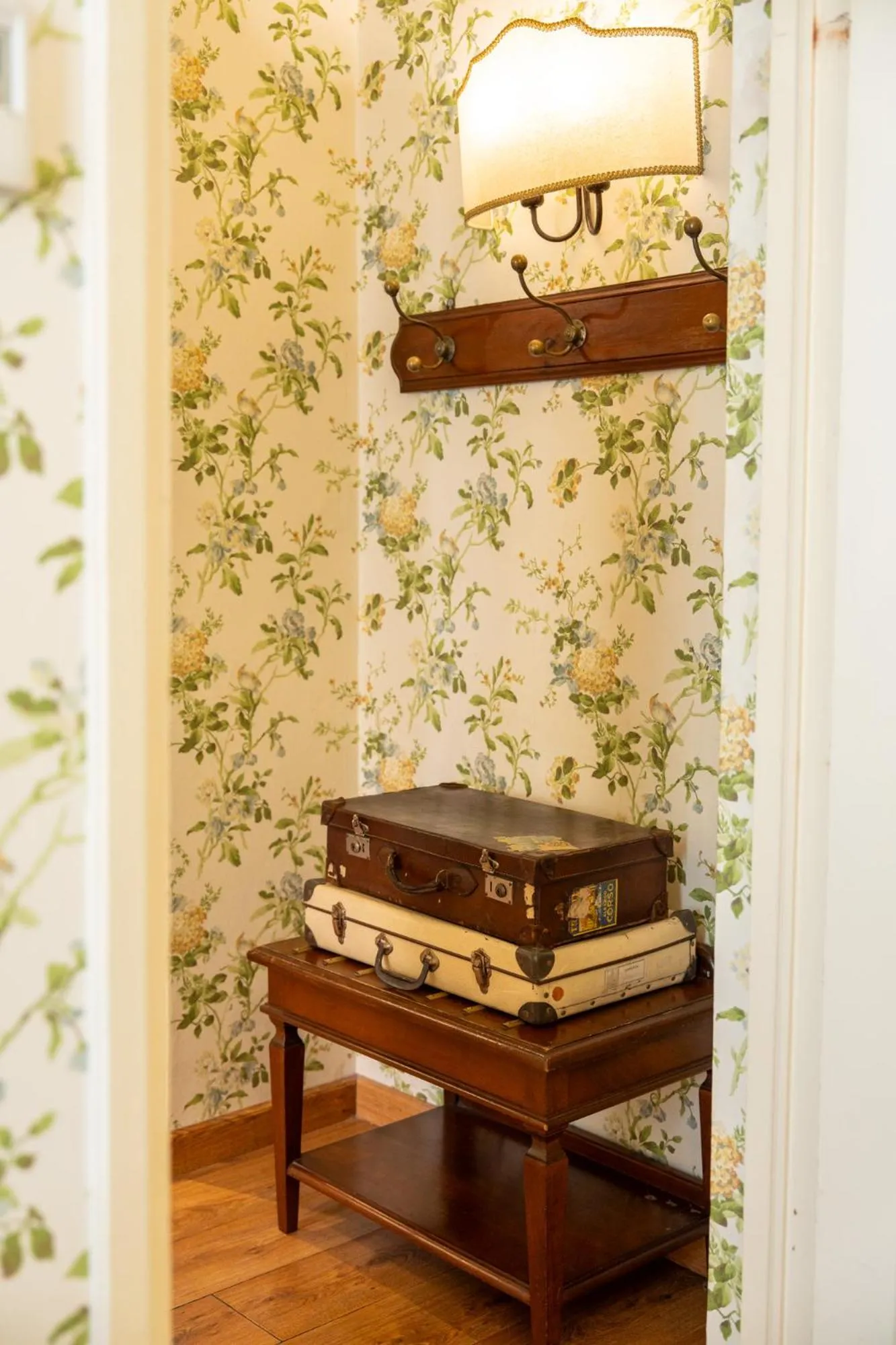 furniture in Hotel Pendini