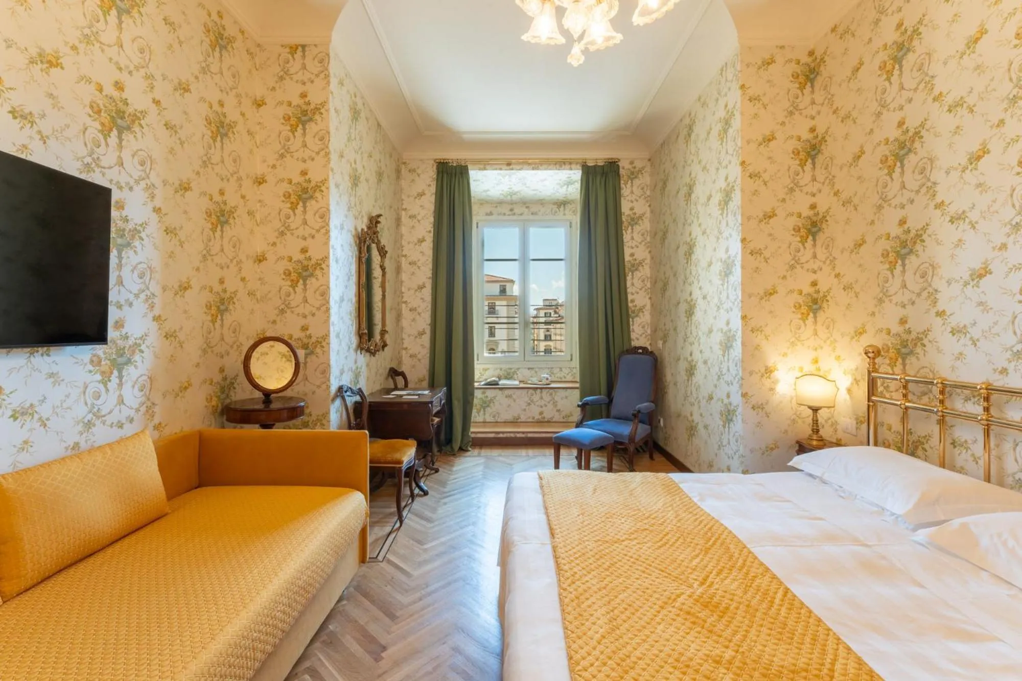 Bedroom, Bed in Hotel Pendini