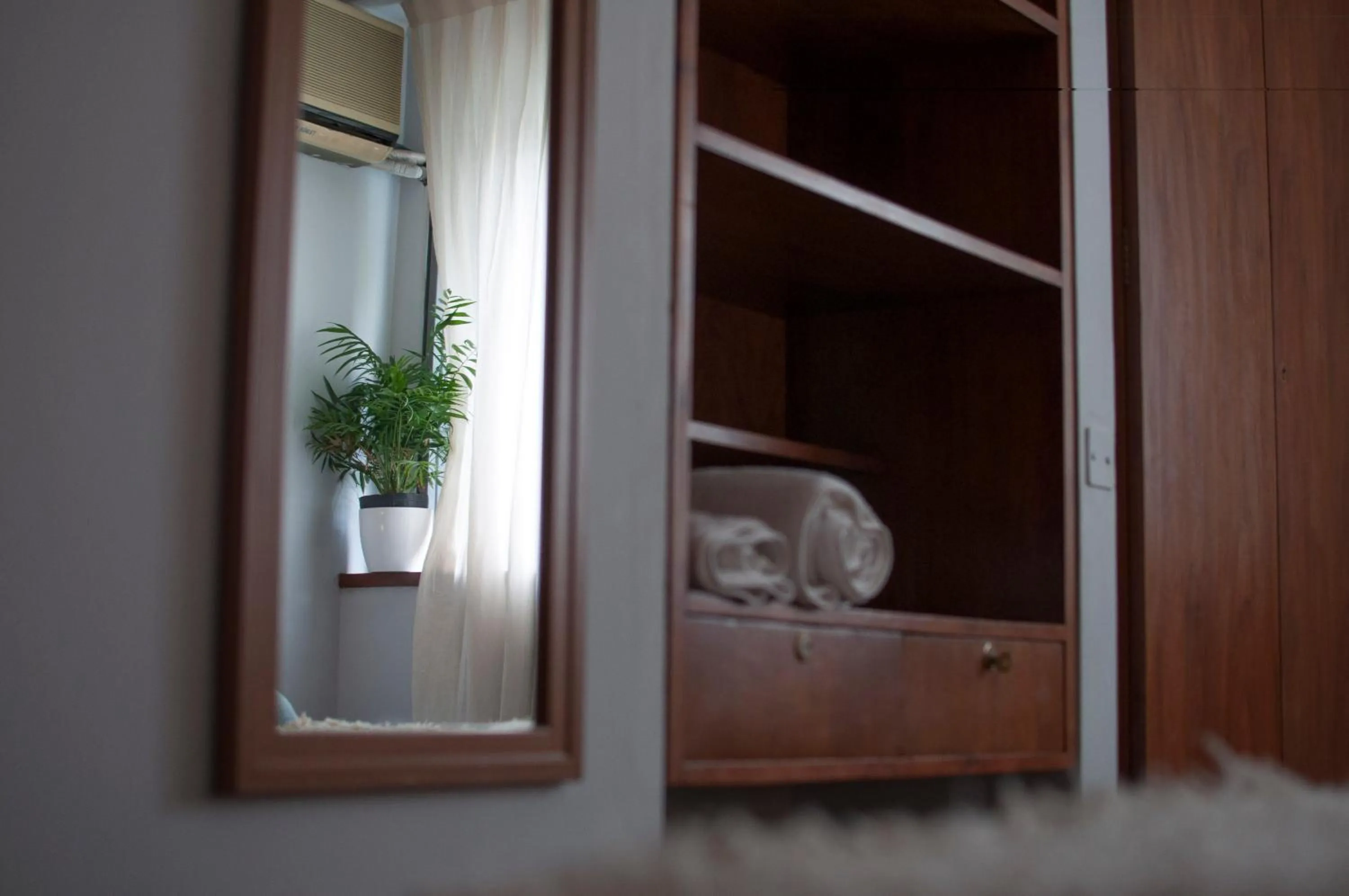 wardrobe, Bed in Casa Reconquista