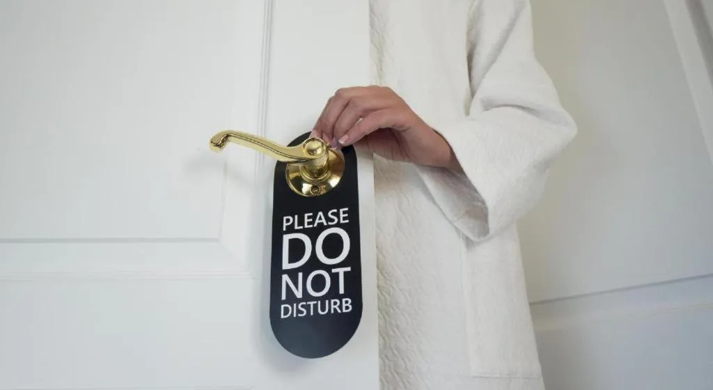 Text overlay in Hotel Fenicia