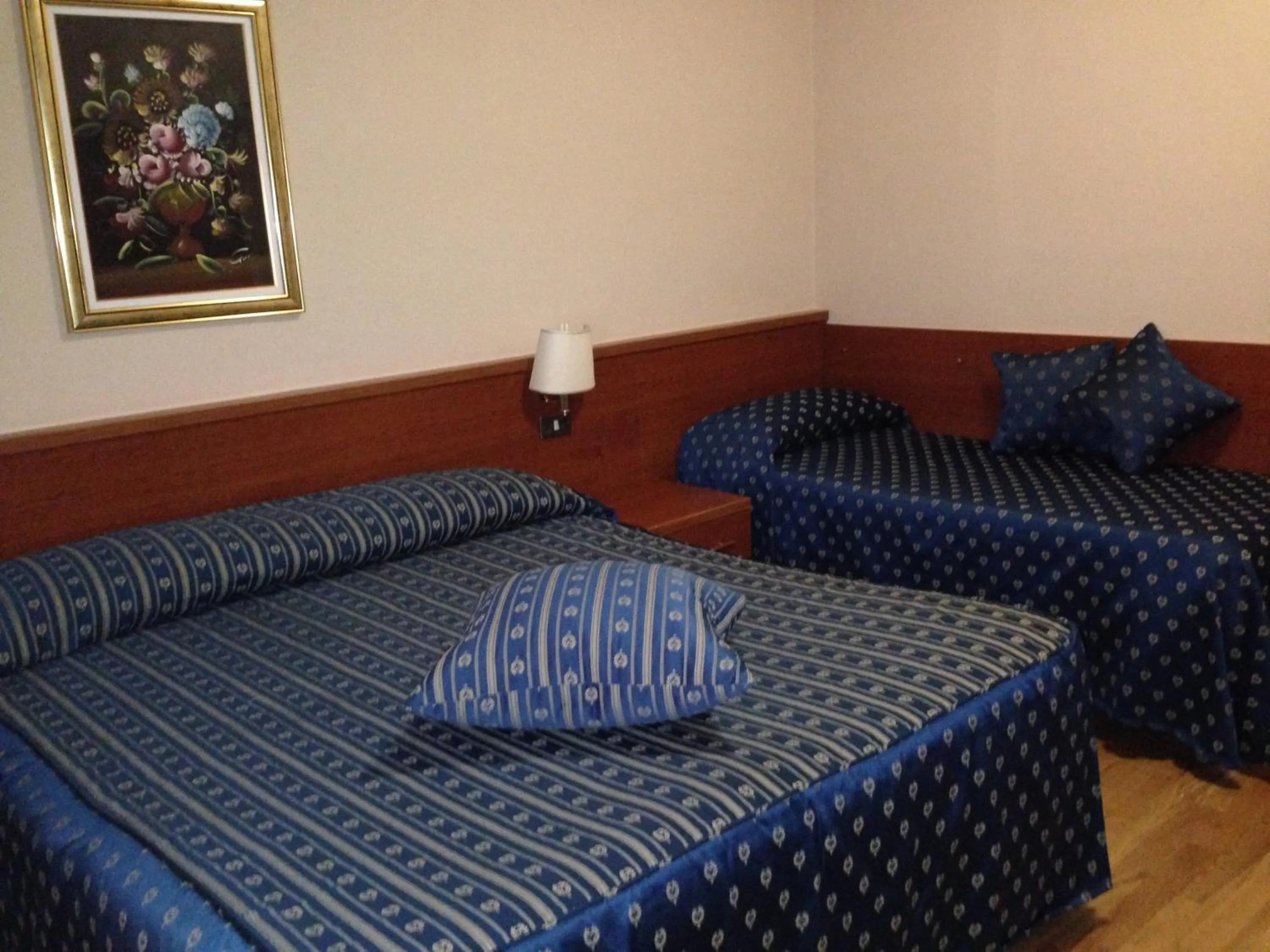 Bed in Hotel Fenicia