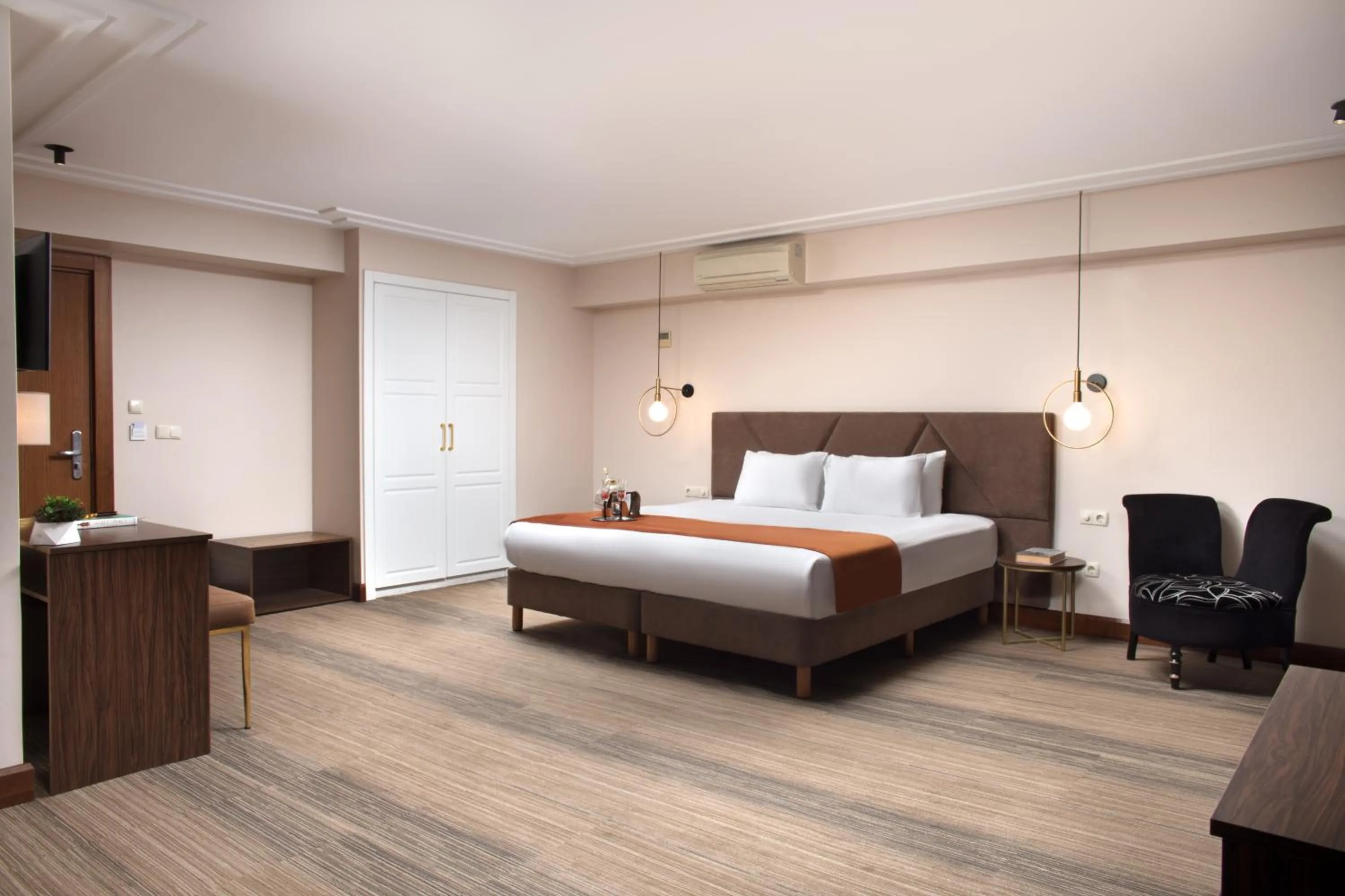 Bed in Recital Park Hotel