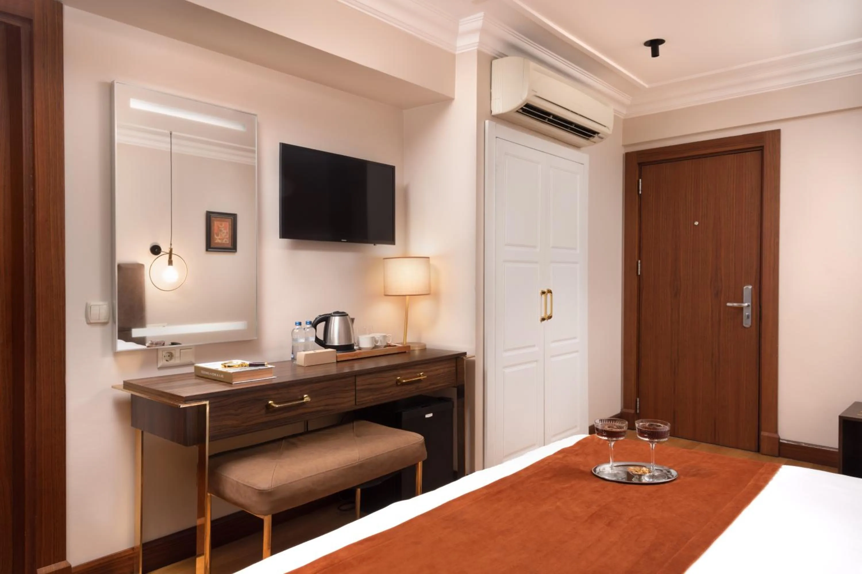 TV and multimedia, Bed in Recital Park Hotel