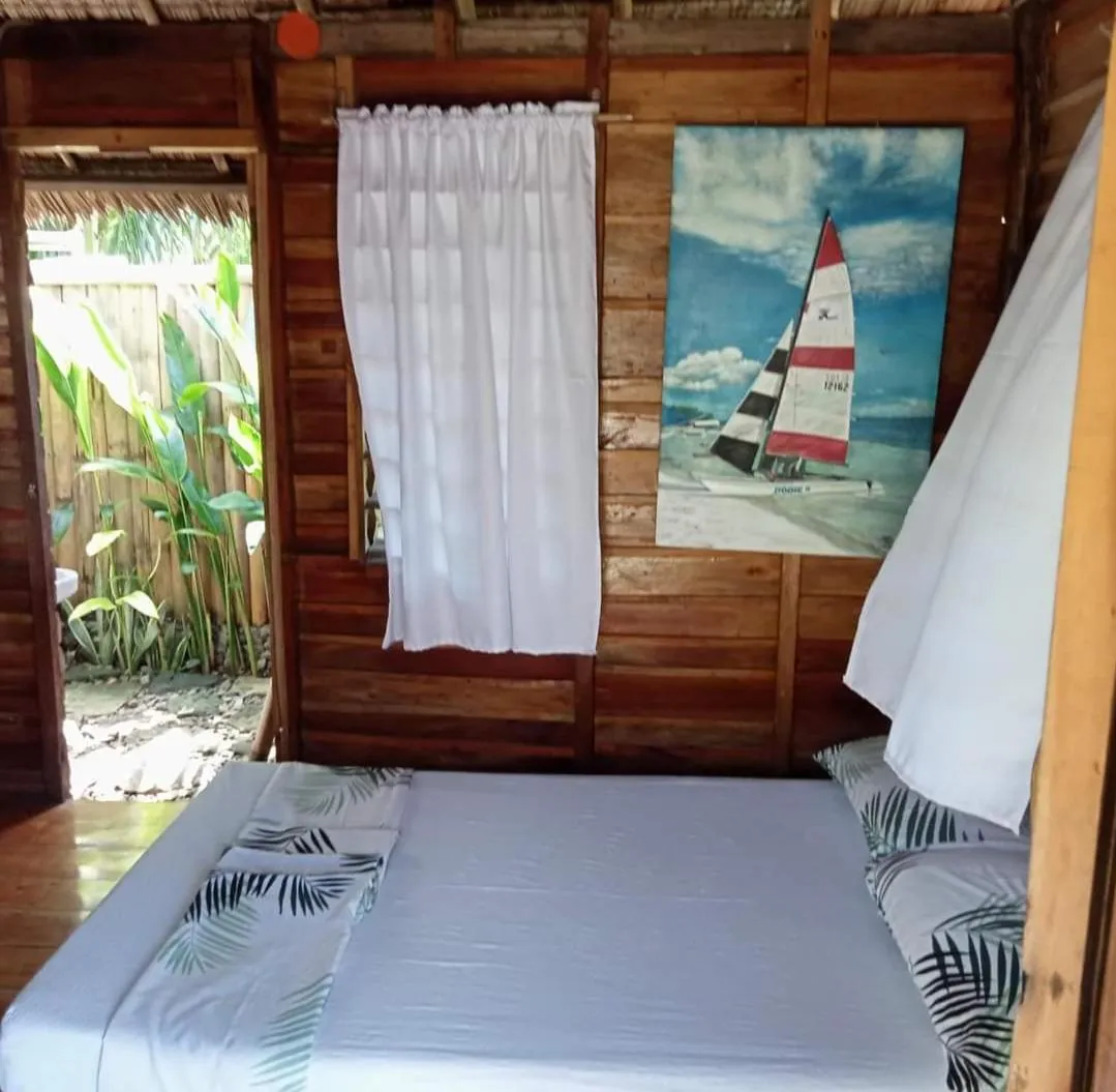 Bed in Payag n' Kapitan, Experience pinubre living
