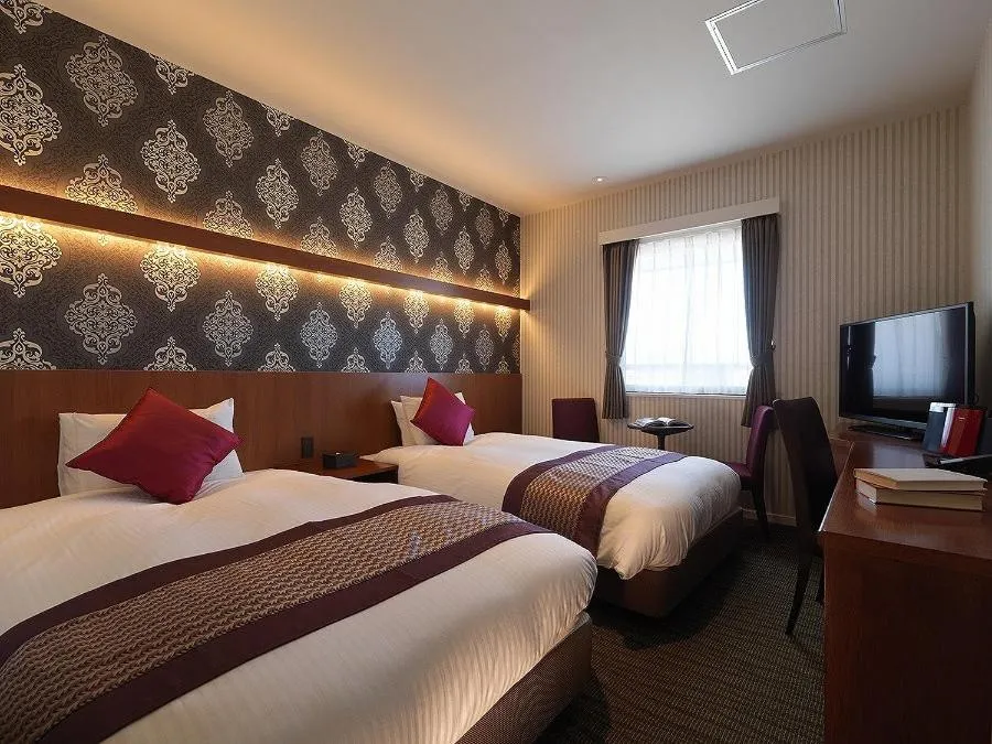 Photo of the whole room, Bed in La Jolie Motomachi