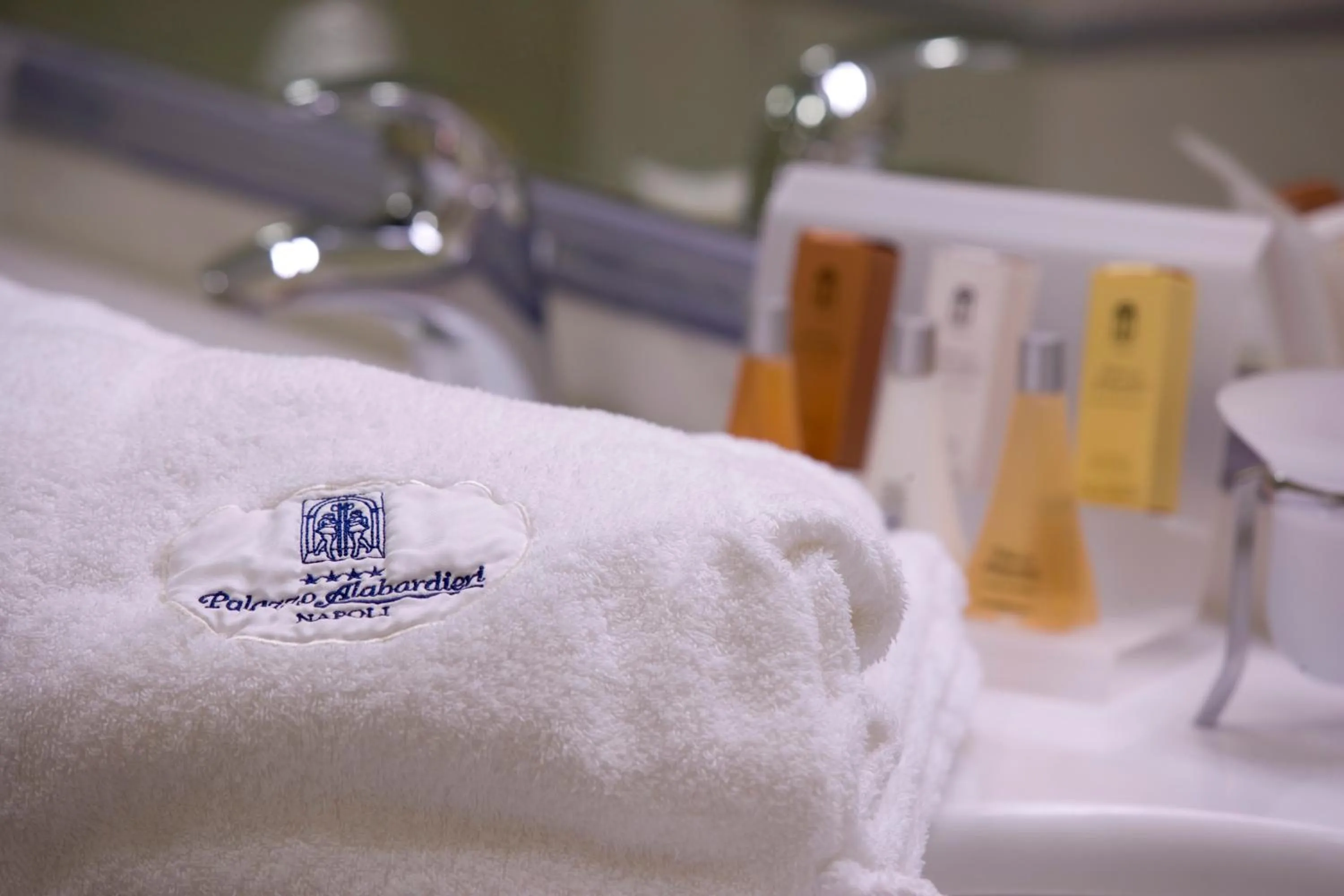 Bathroom in Palazzo Alabardieri