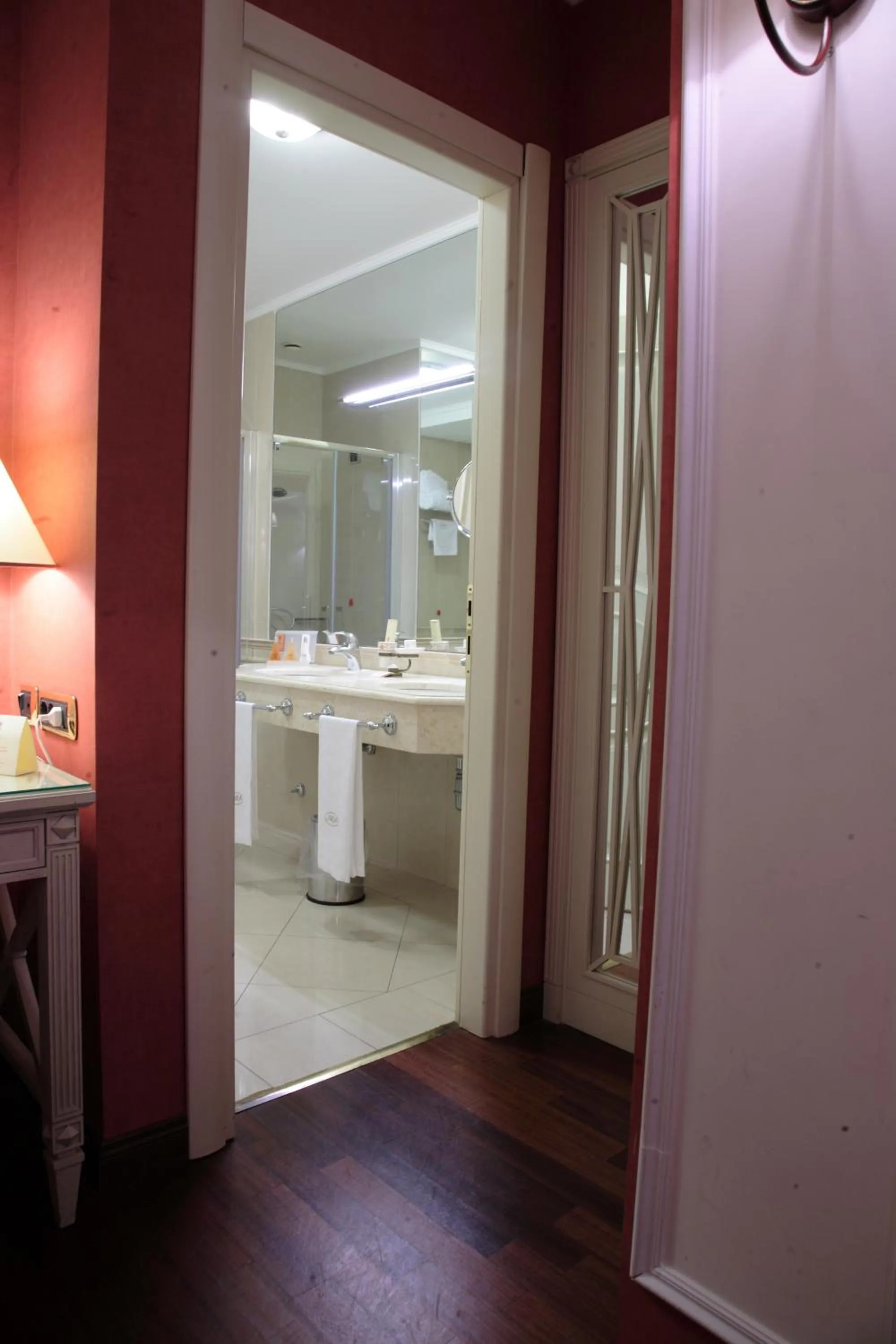 Bathroom in Palazzo Alabardieri
