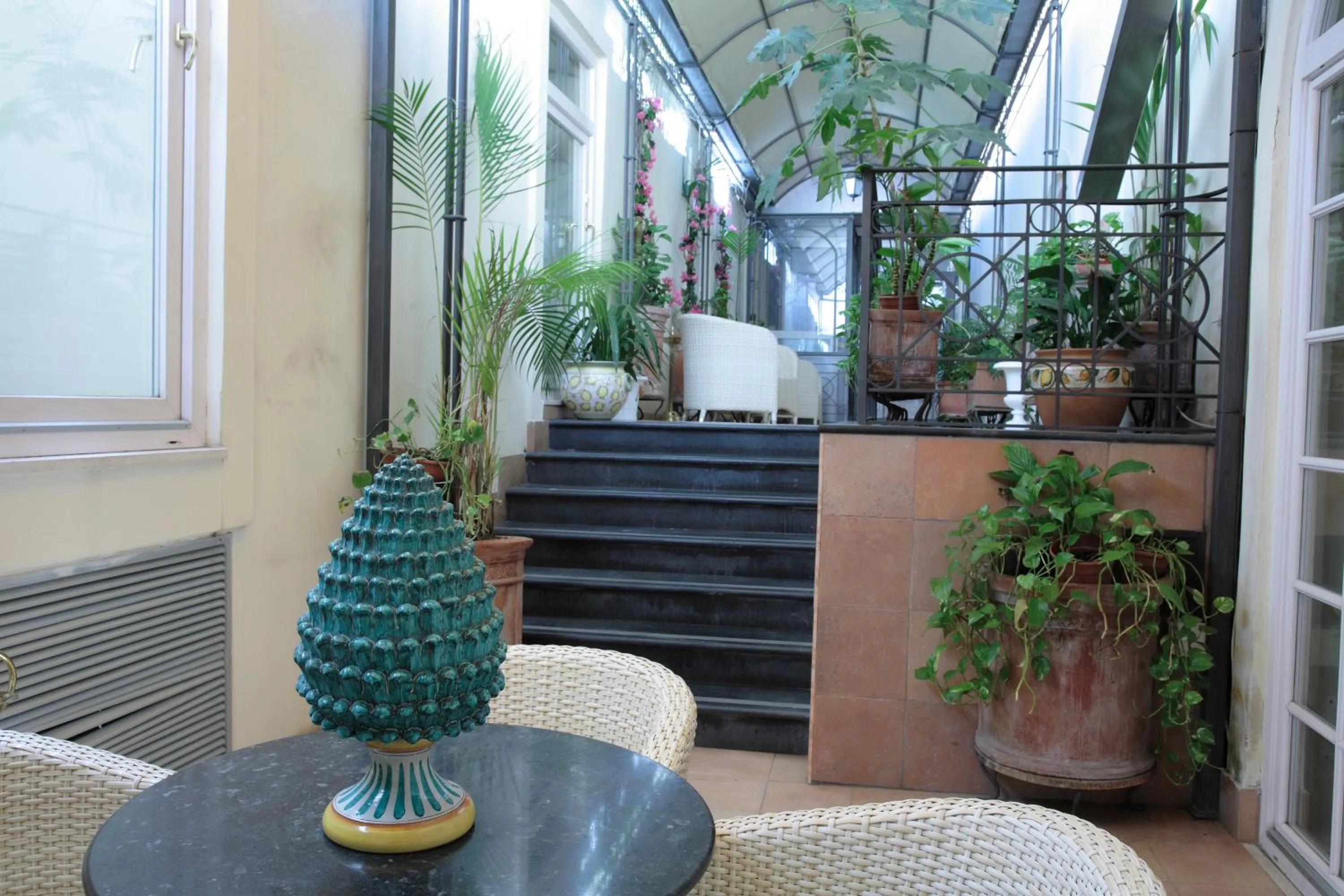 Lounge or bar in Palazzo Alabardieri