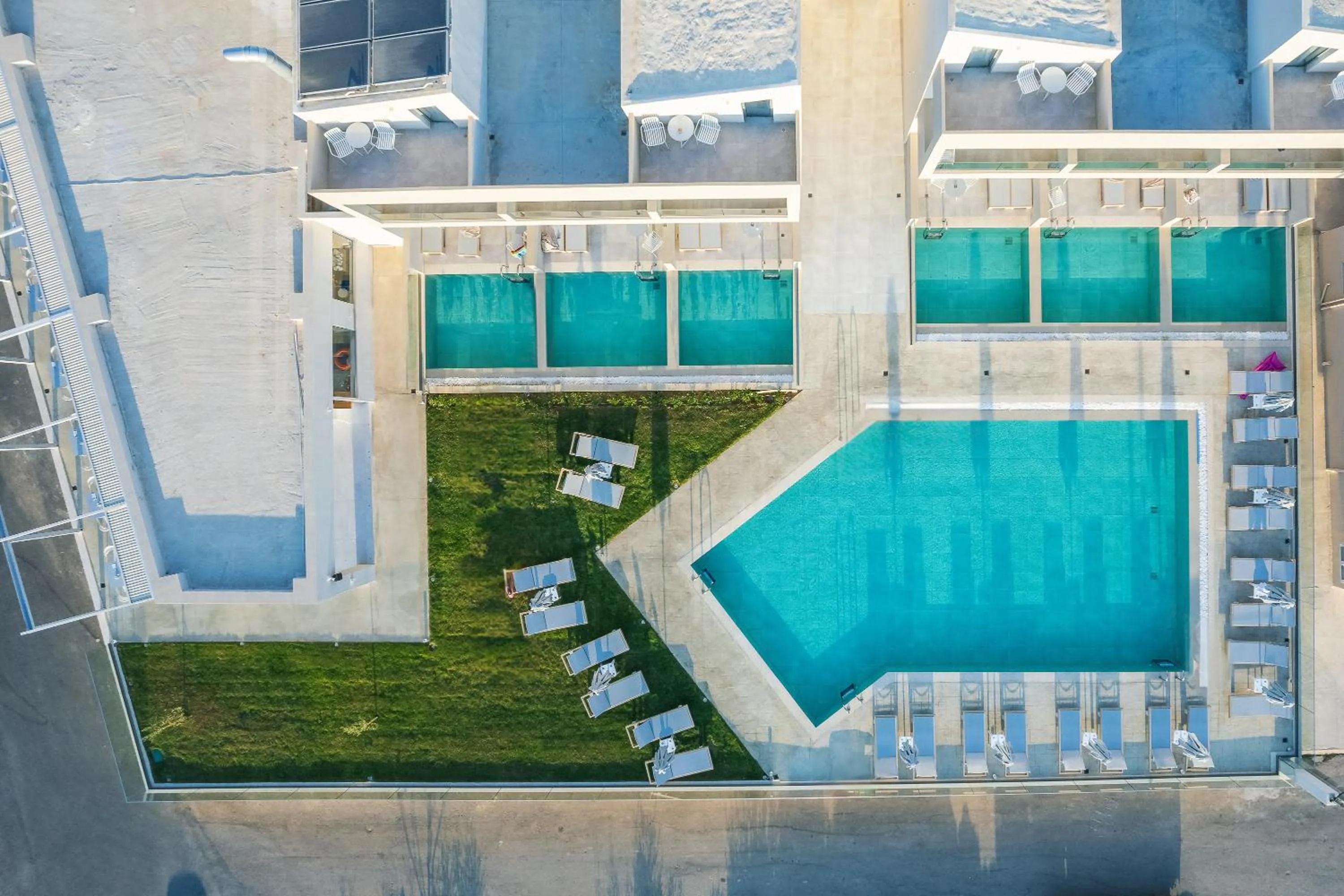 Swimming pool in Nima Boutique Hotel