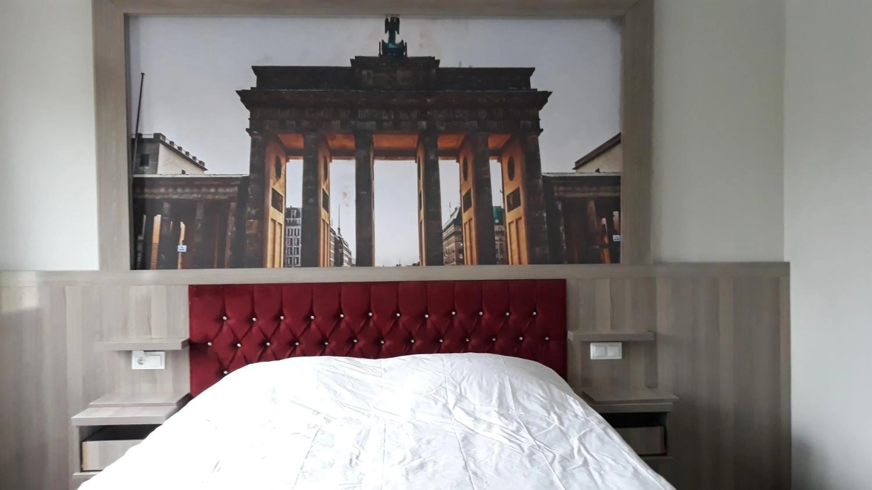 Photo of the whole room, Bed in Hotel Grand Inn