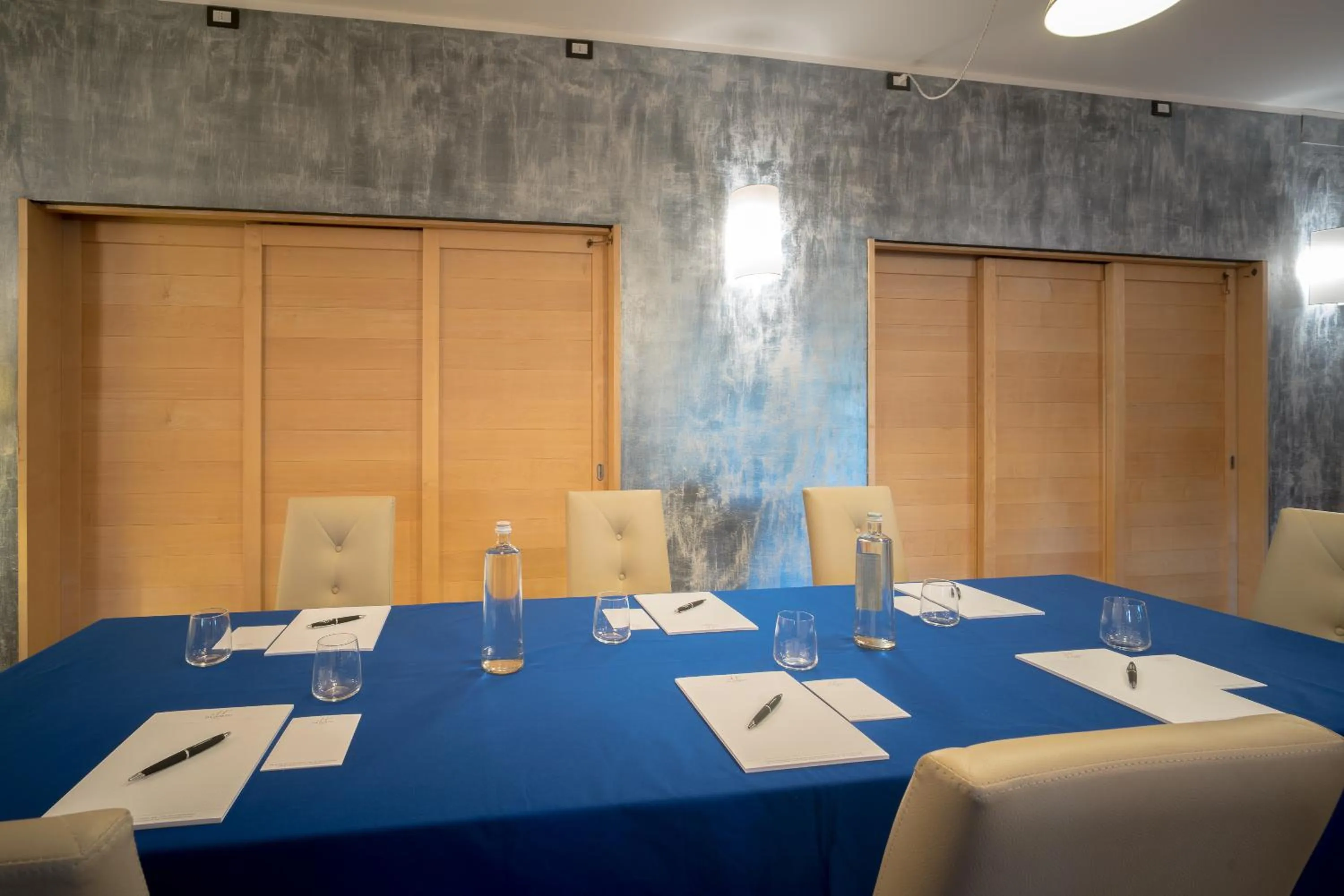 Business facilities in Hotel Da Porto