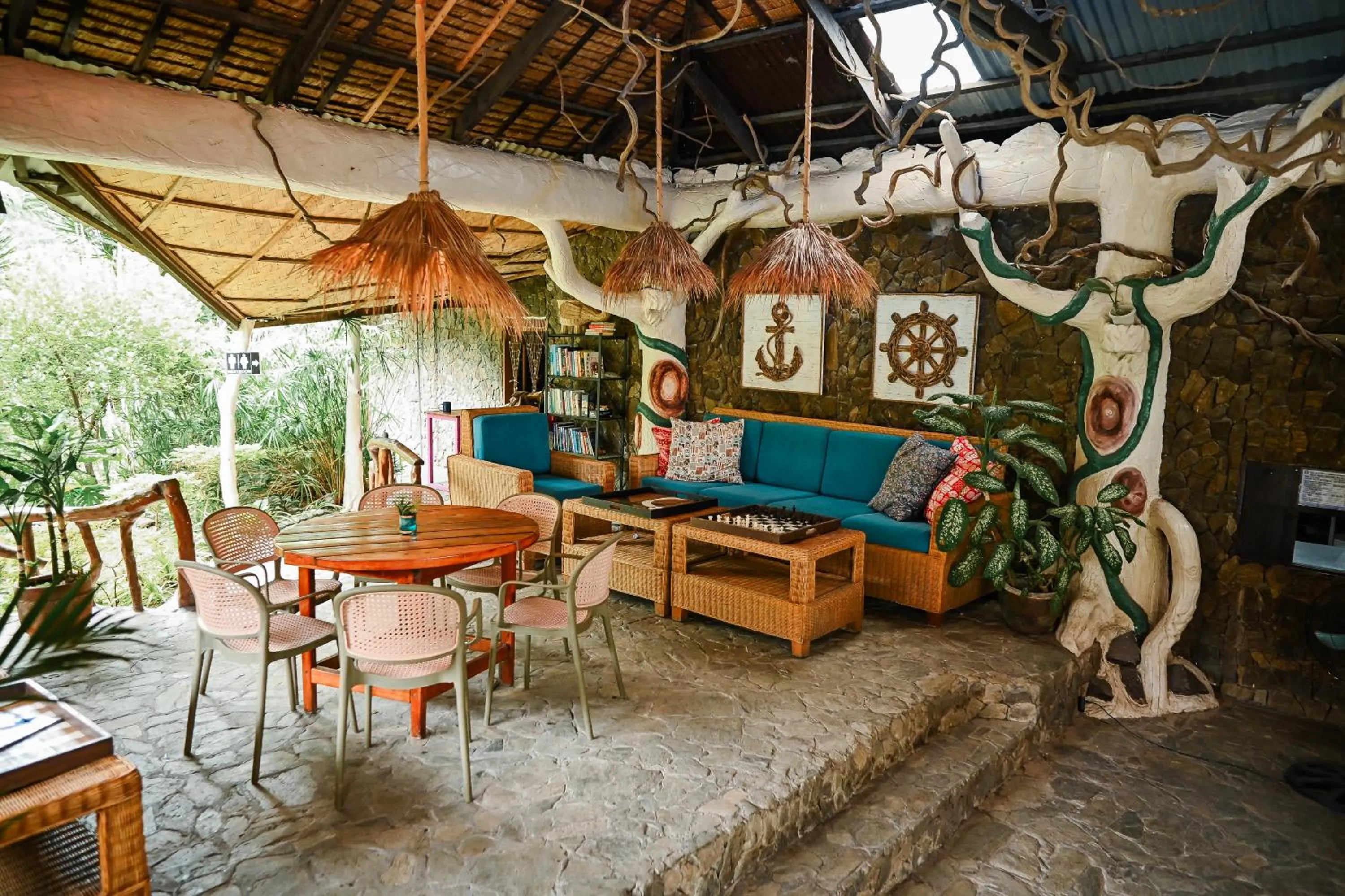 Day in Garden of Eden Dive Resort