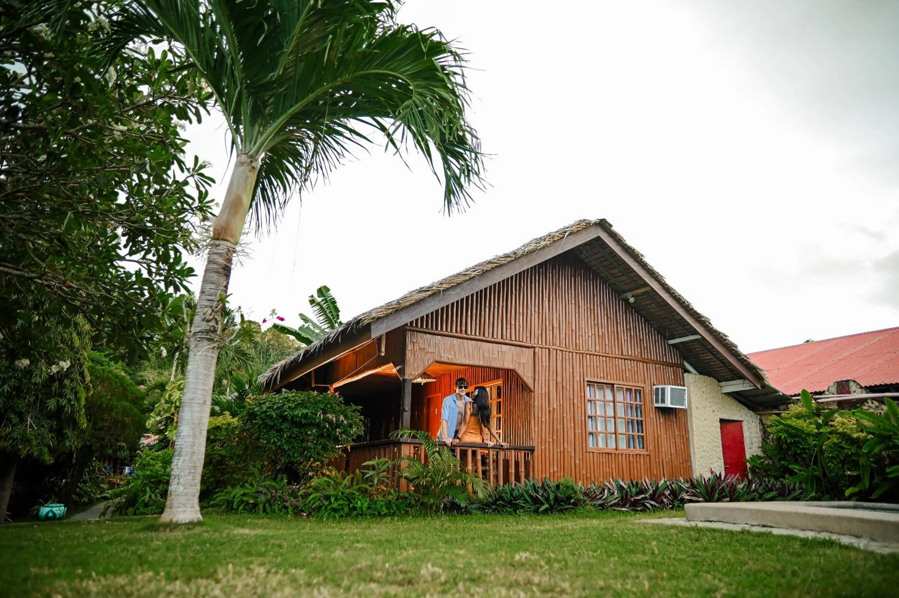 Property building in Garden of Eden Dive Resort